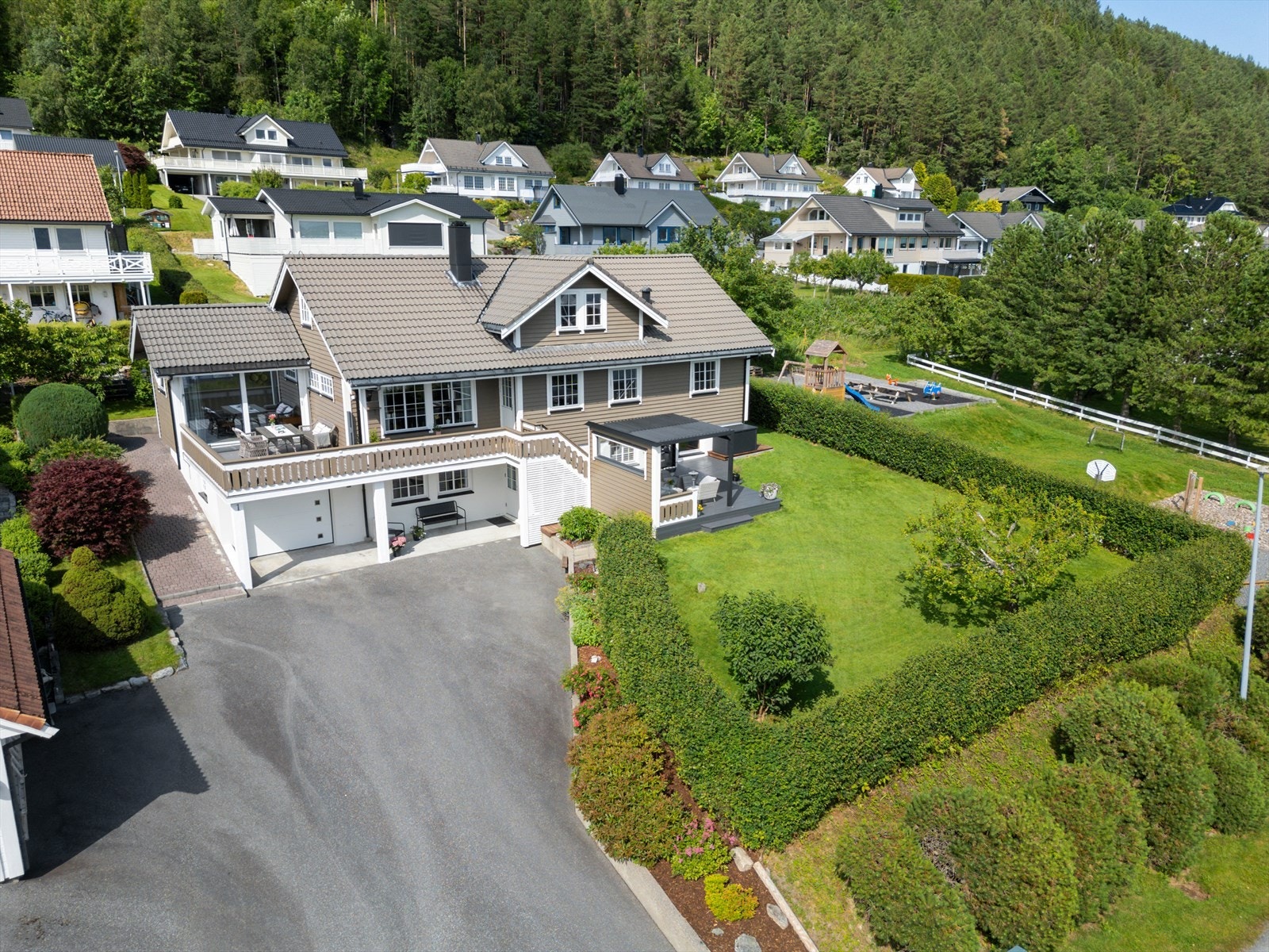 Velkommen til Dirikvegen 1 - Presentert av Notar v/Espen Johansen Galleribilde