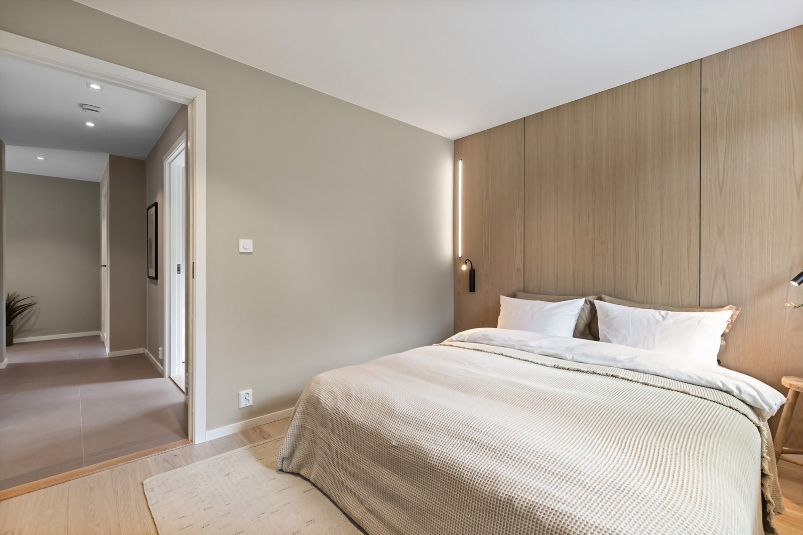 Lyst og luftig soverom. Galleribilde