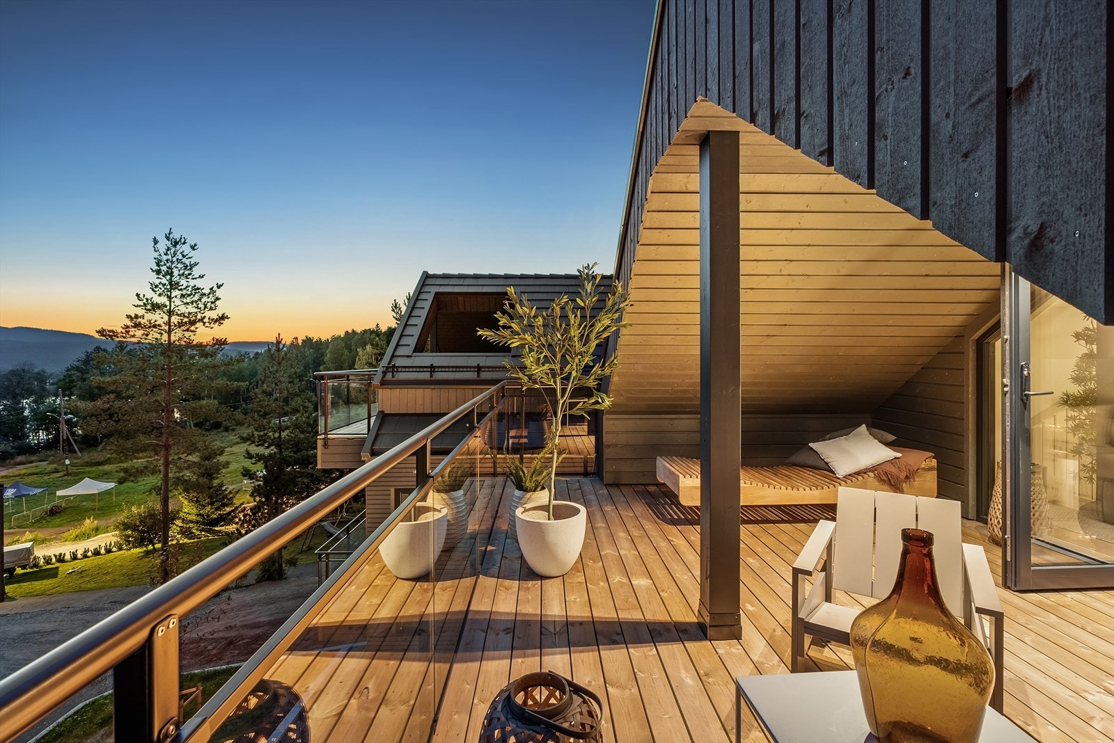 Her kan man virkelig nyte ettermiddager og sene sommerkvelder. Galleribilde