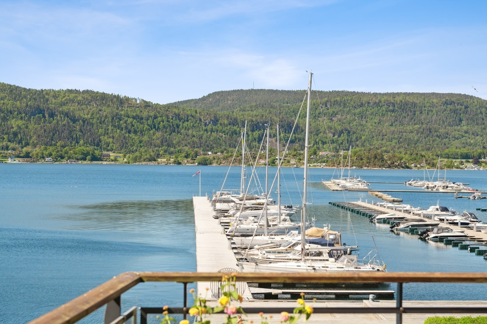 Leiligheten har båtplass med en bredde på 3,5 meter Galleribilde