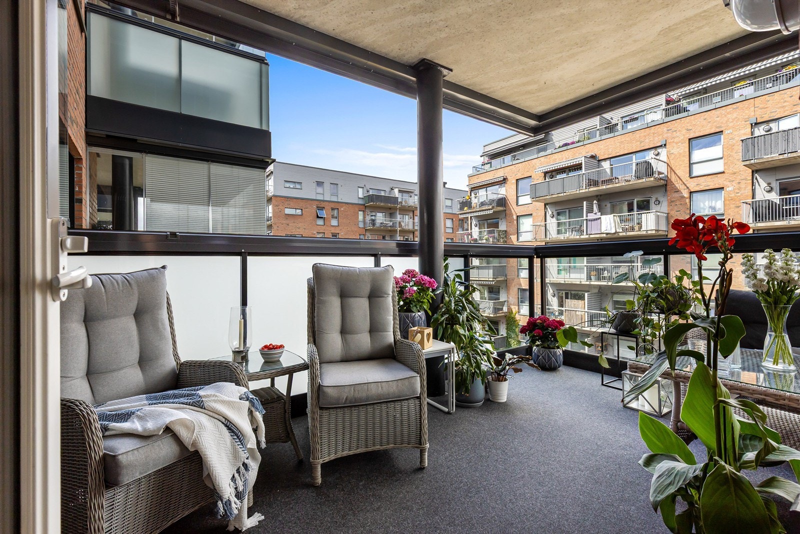 En lekker og gjennomgående leilighet med sentral beliggenhet i et veletablert borettslag. fra 2014. Galleribilde