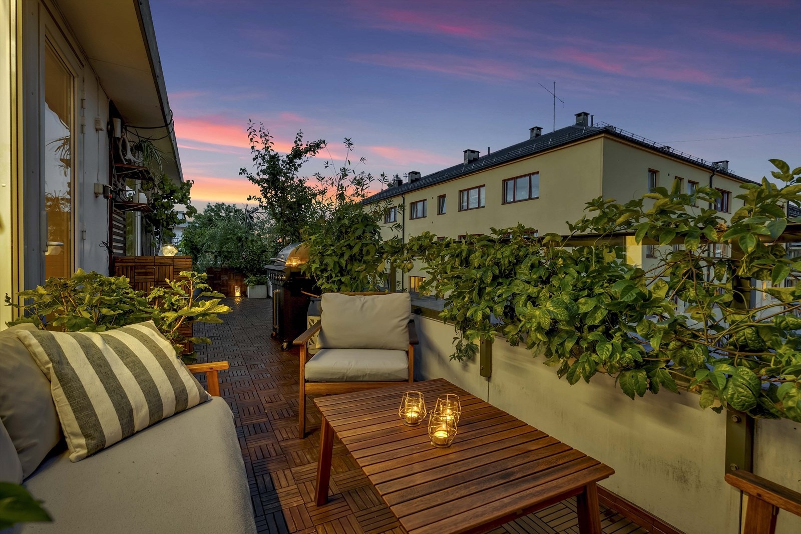 En moderne og tiltalende 3-roms med herlig balkong, heis og garasjeplass Galleribilde