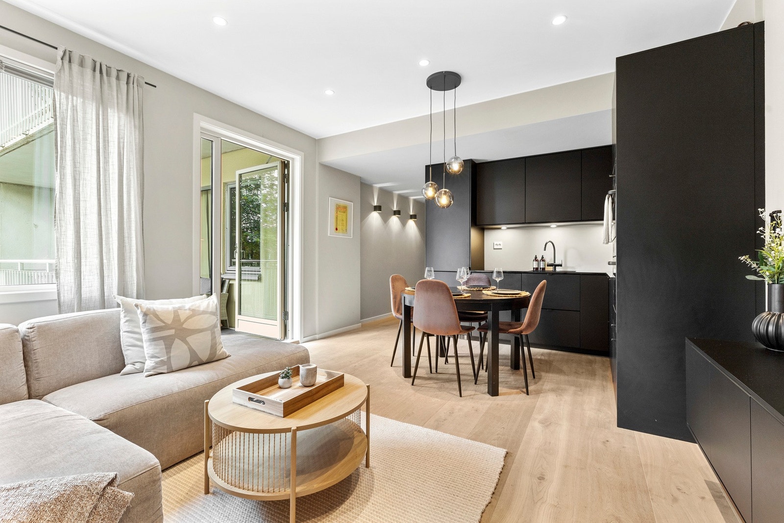 Ousman Berger Jatta (406 14 188) v/PrivatMegleren Atrium har gleden å presentere Maridalsveien 33L! Galleribilde