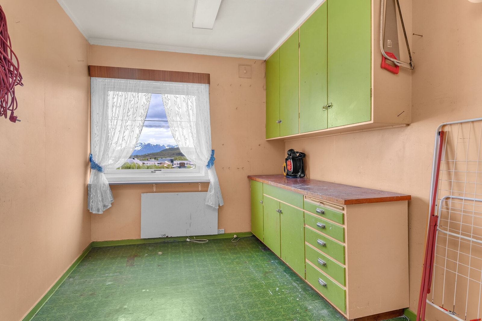 Disponibelt rom underetasje Galleribilde