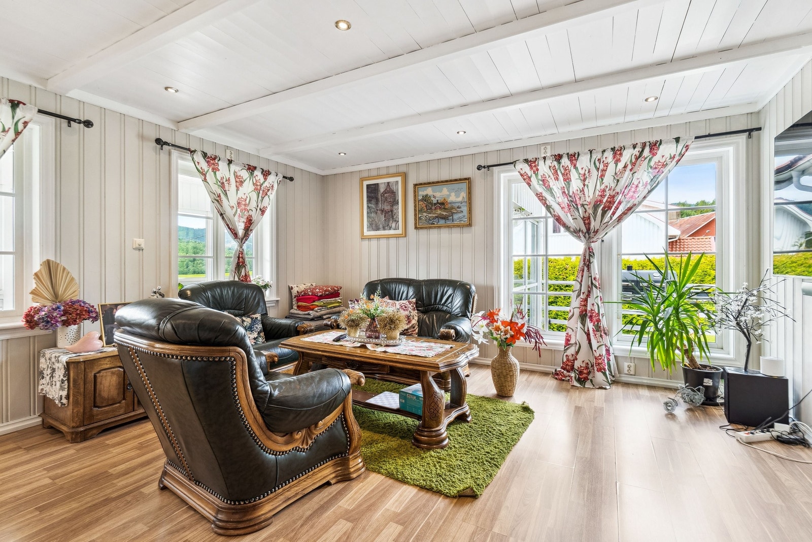 Stue 1 etg Galleribilde