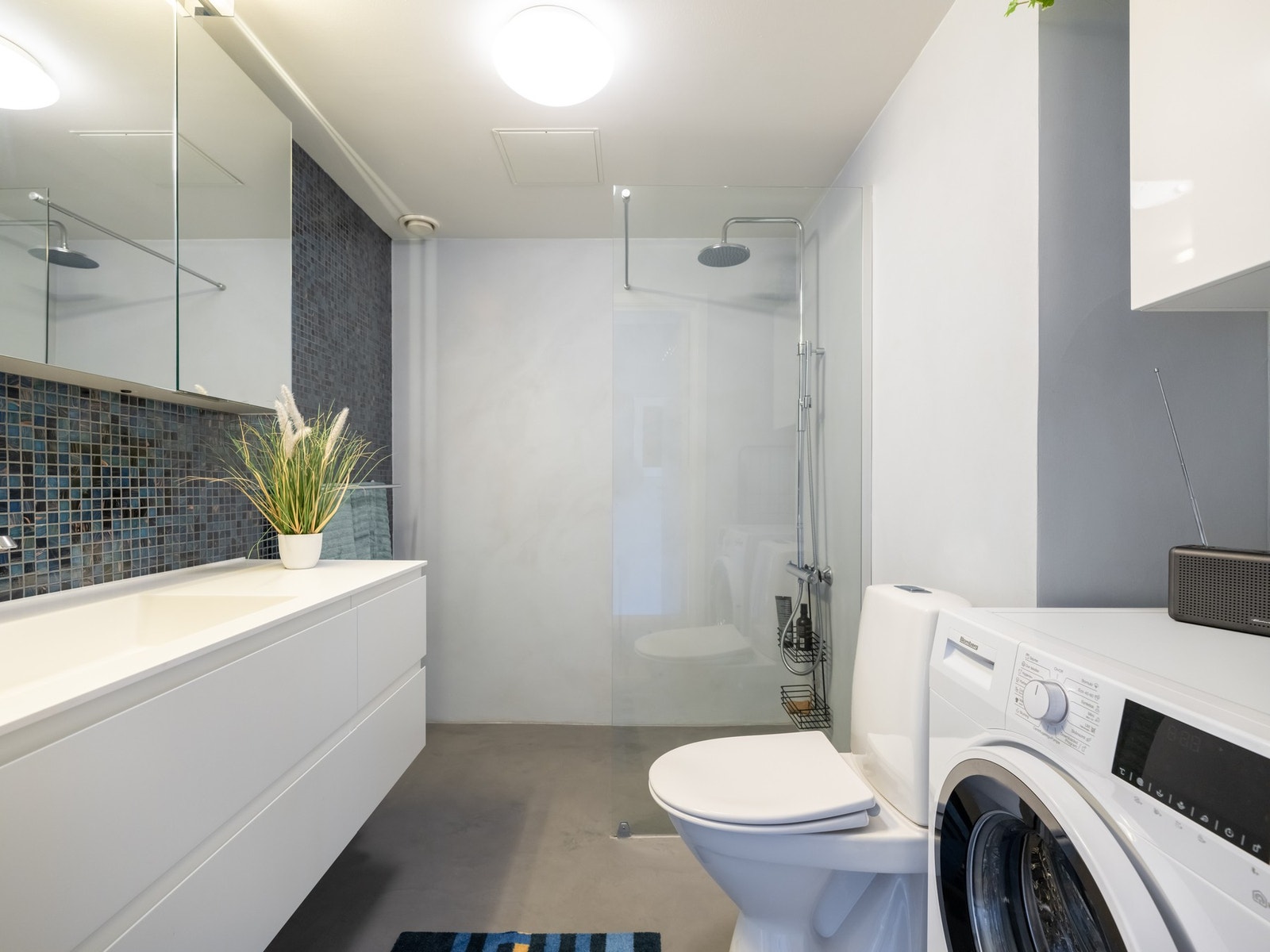 Badet er opprinnelig fra byggeår, men ble overflateoppusset i 2023. Galleribilde