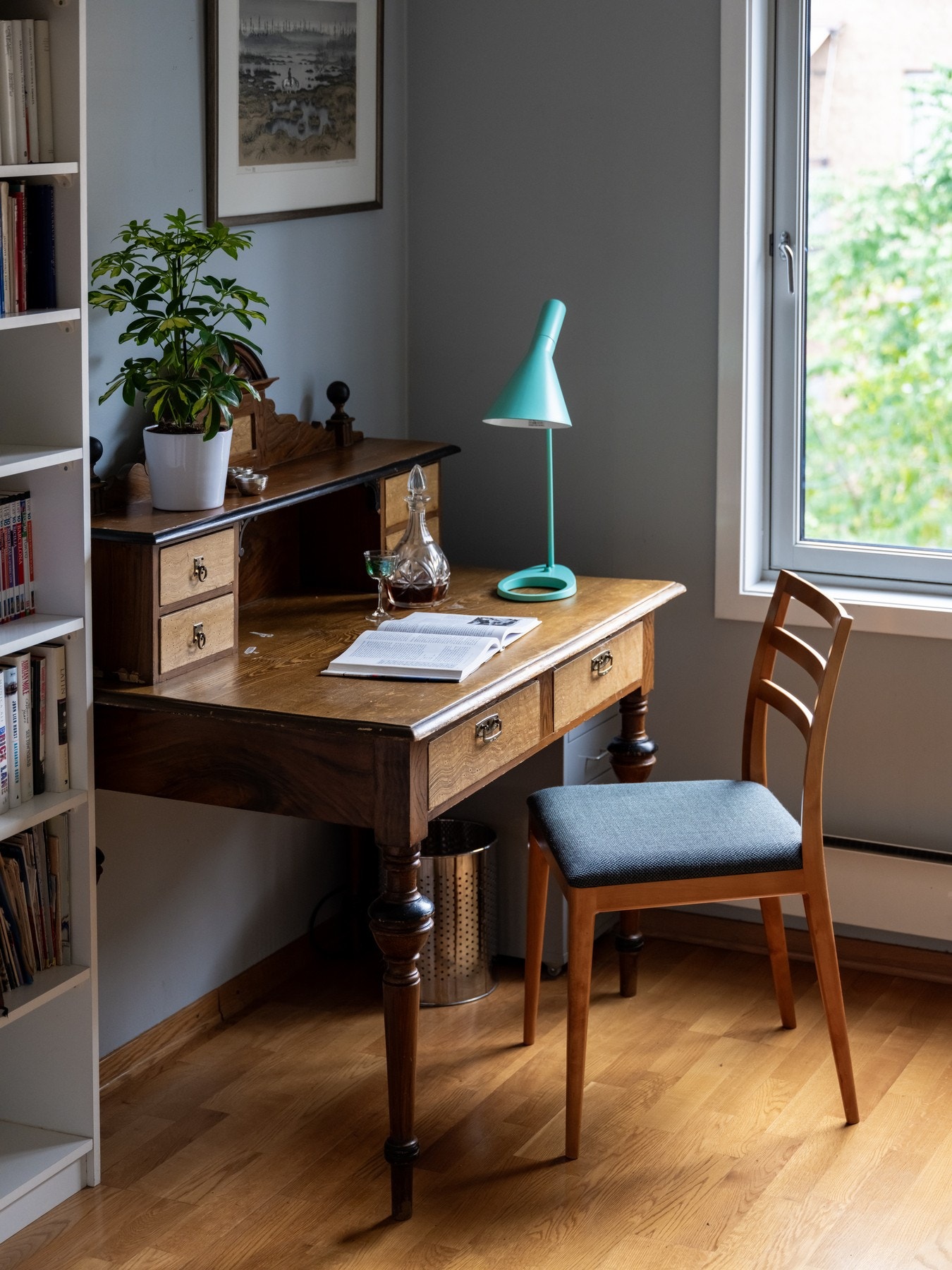 Rommet passer perfekt som barnerom, gjesterom og/eller kontor - alt etter ønske og behov. Galleribilde