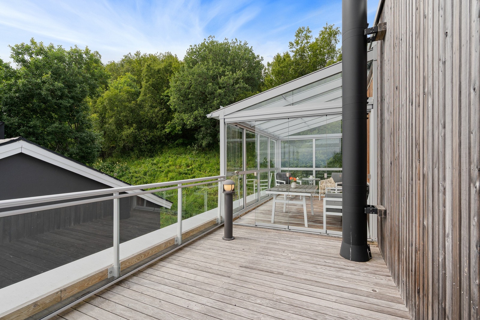 Og videre gjennom vinterhagen kommer du til takterrassen Galleribilde