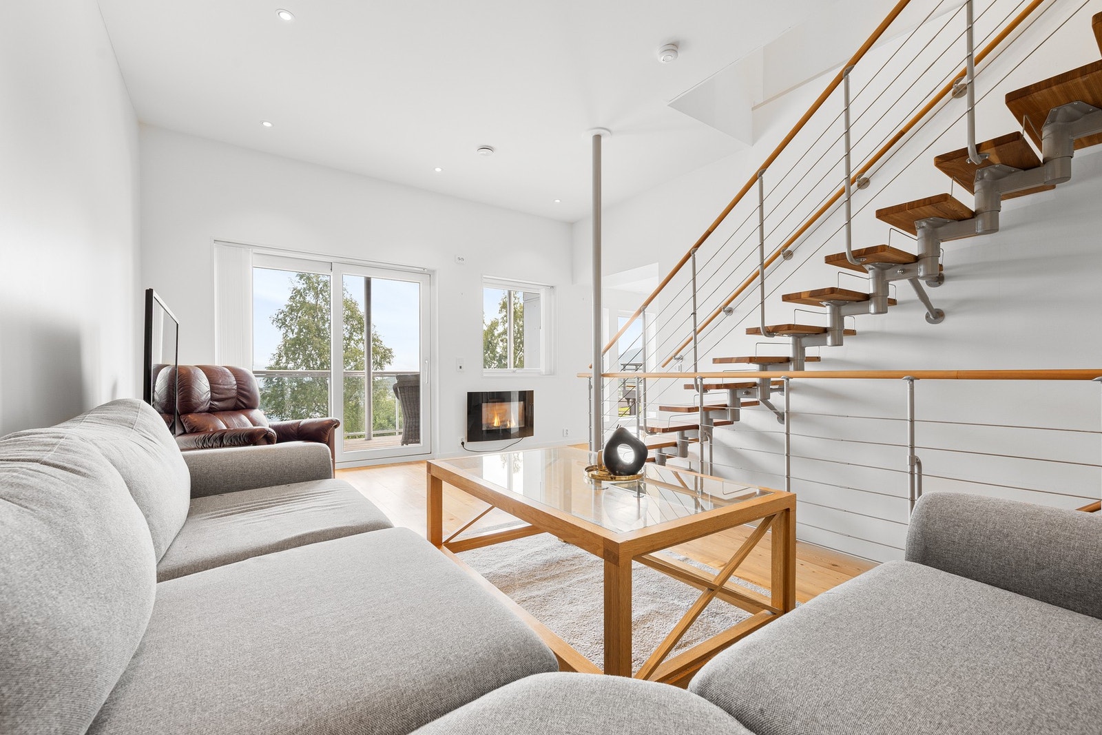 Velkommen inn - vi begynner også her i stuen Galleribilde