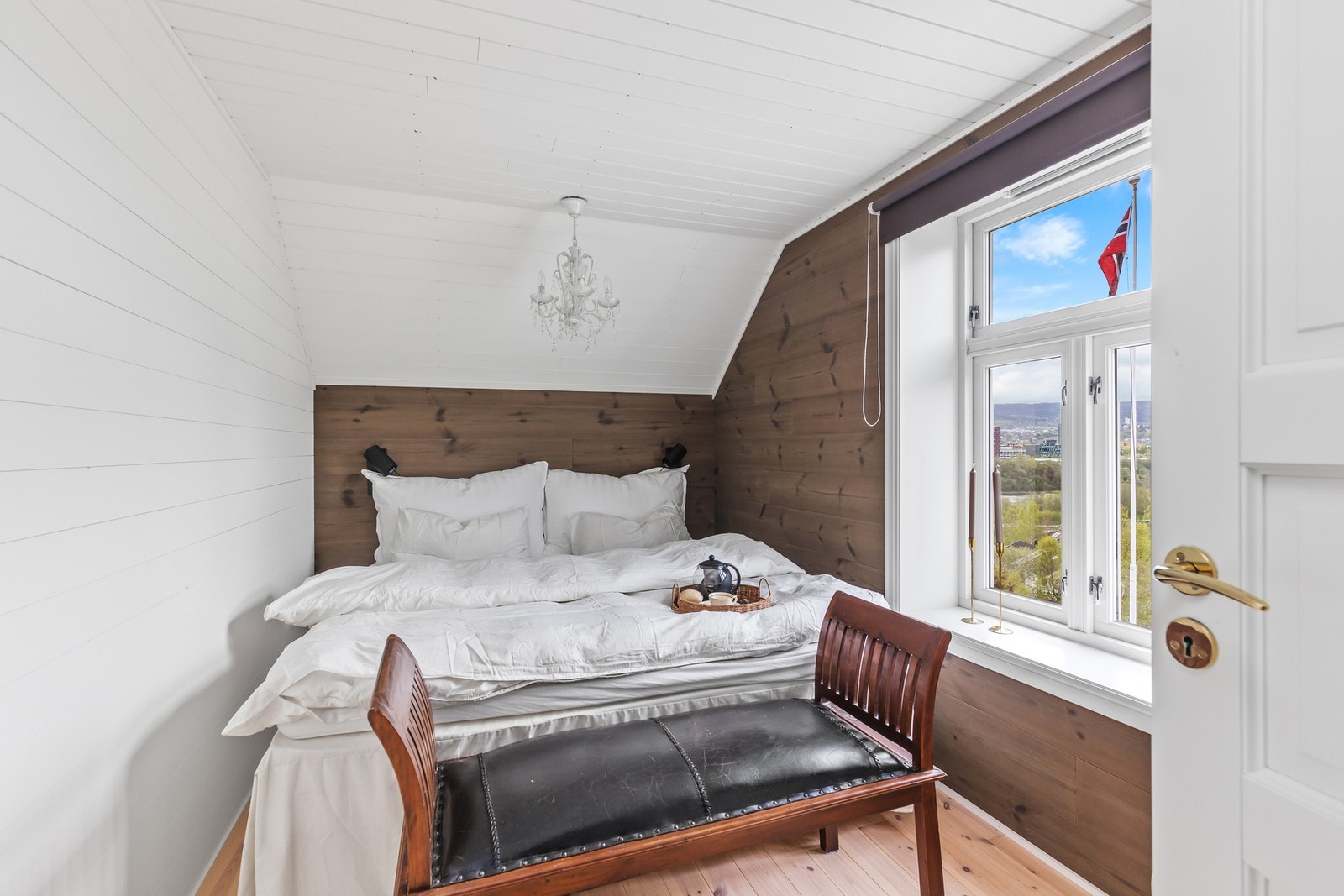 Her ligger også hovedenhetens 3 soverom. Galleribilde