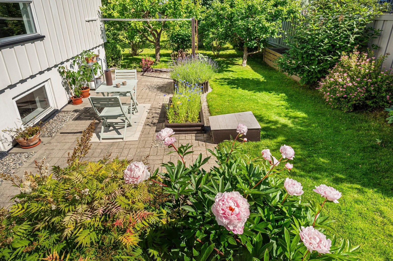 Her kan man nyte glimrende solforhold og lange sommerkvelder med venner og familie! Galleribilde