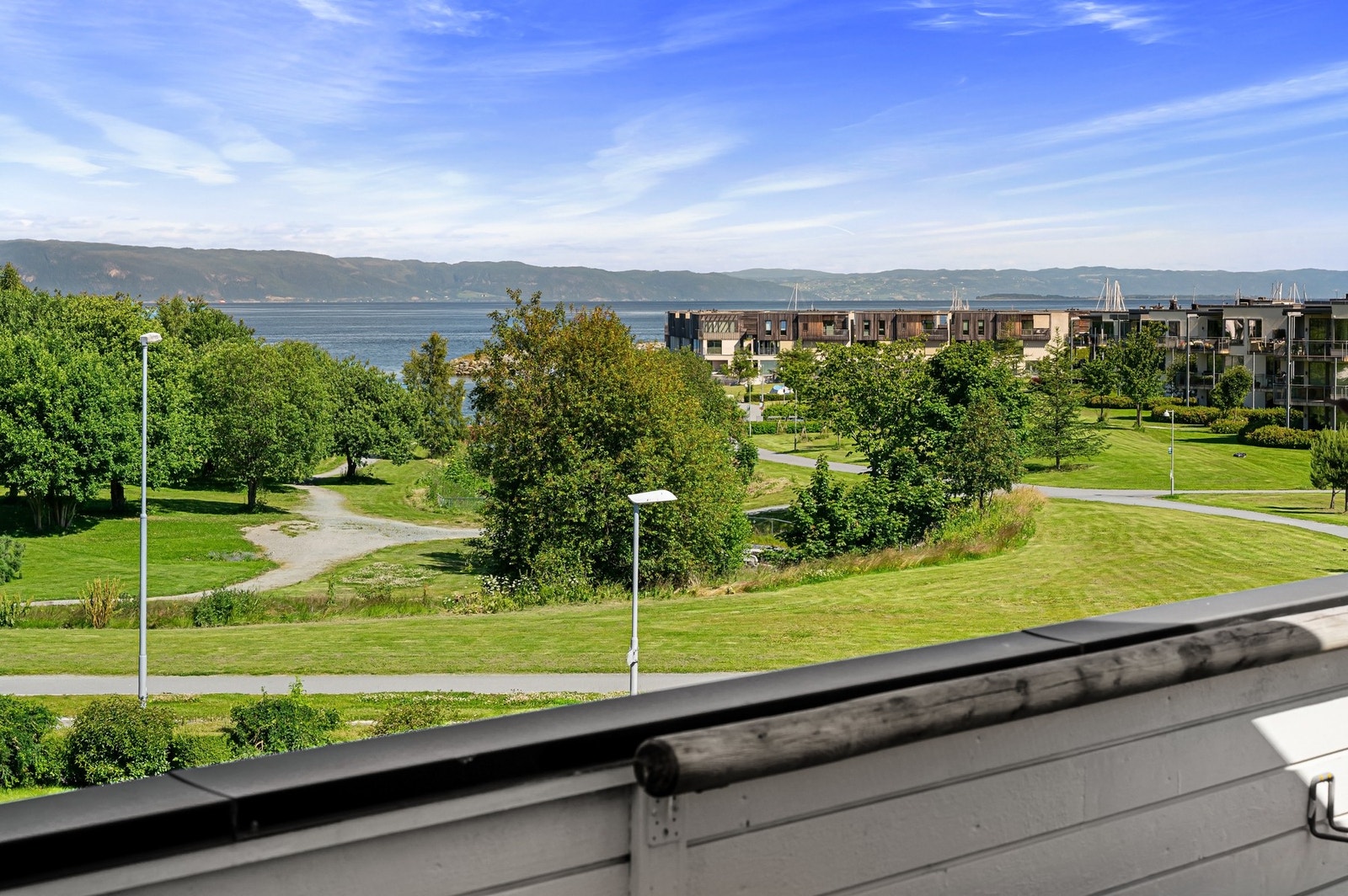 Her kan man nyte flott utsikt. Galleribilde