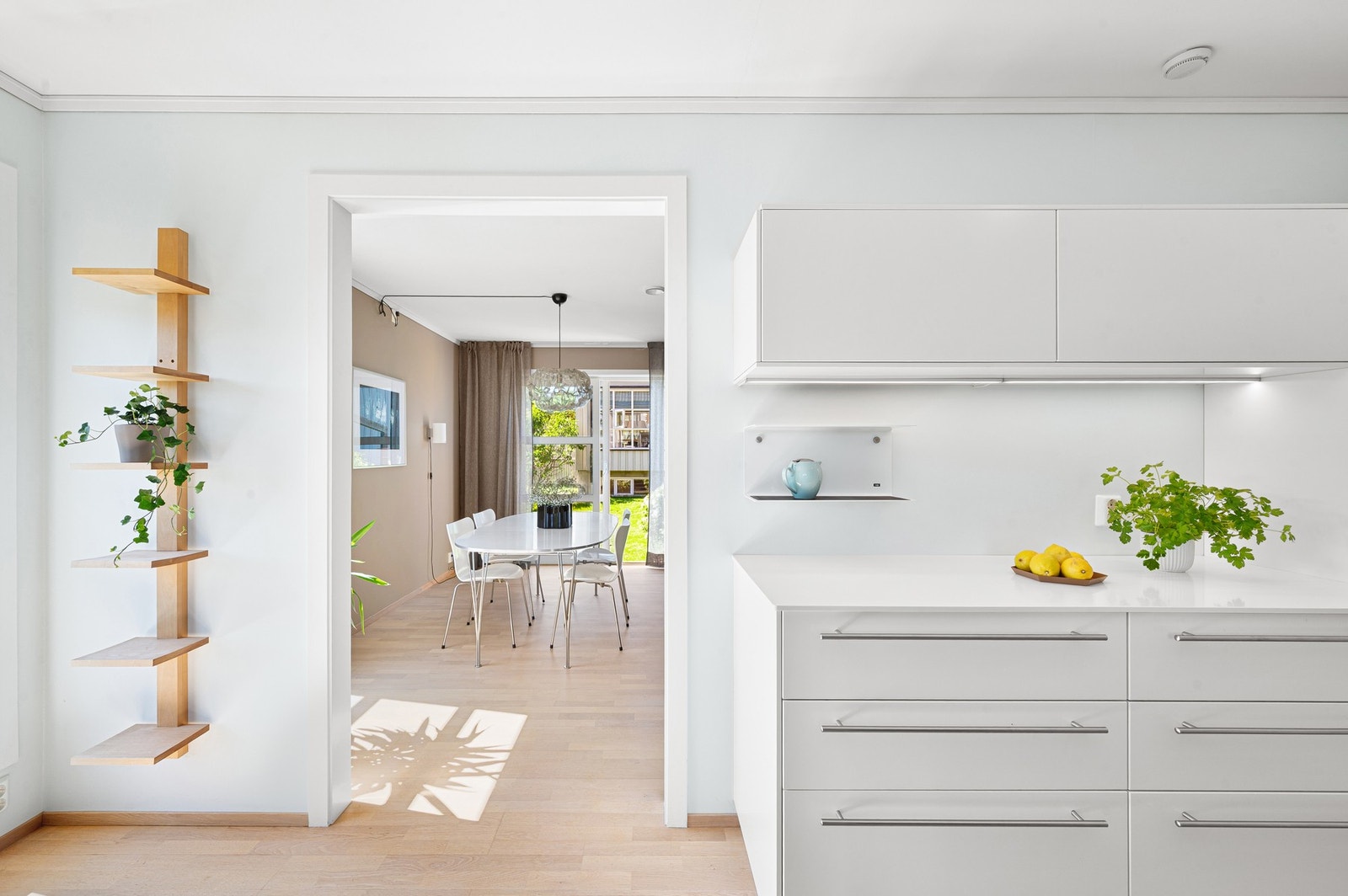 Boligen har et romslig kjøkken på 18,7 kvm. Galleribilde