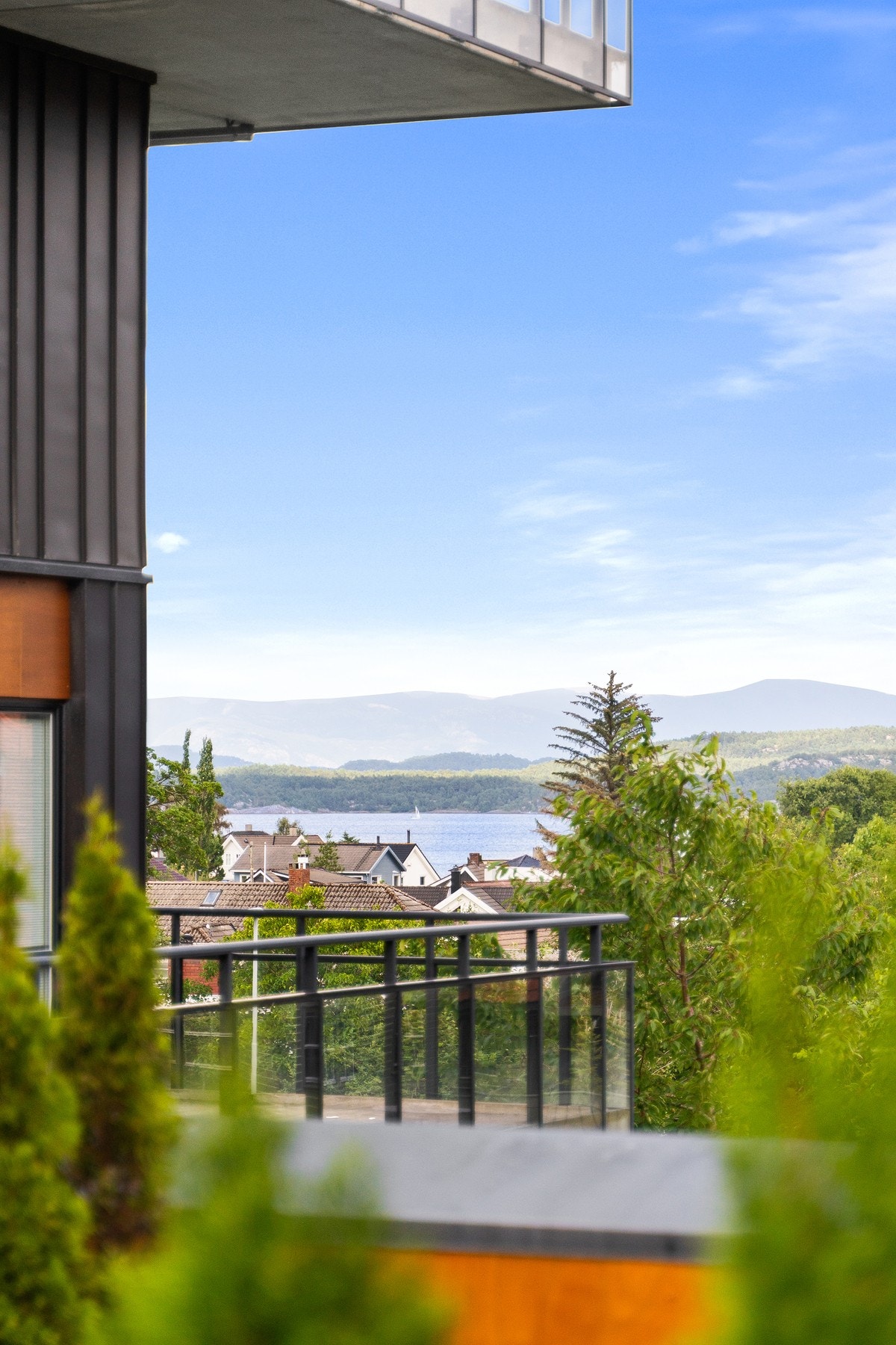 Utsikt fra terrassen. Galleribilde