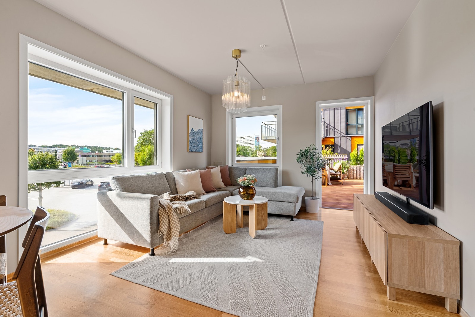 Leiligheten har en lun og hjemmekoselig atmosfære. Galleribilde