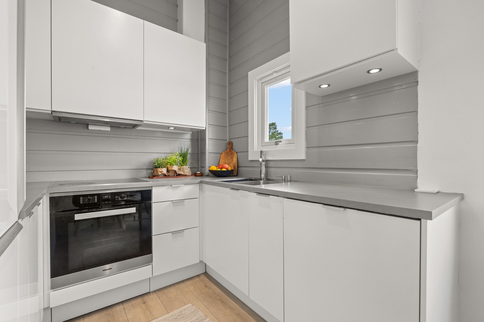 Takhøyde inntil 309 cm. Galleribilde