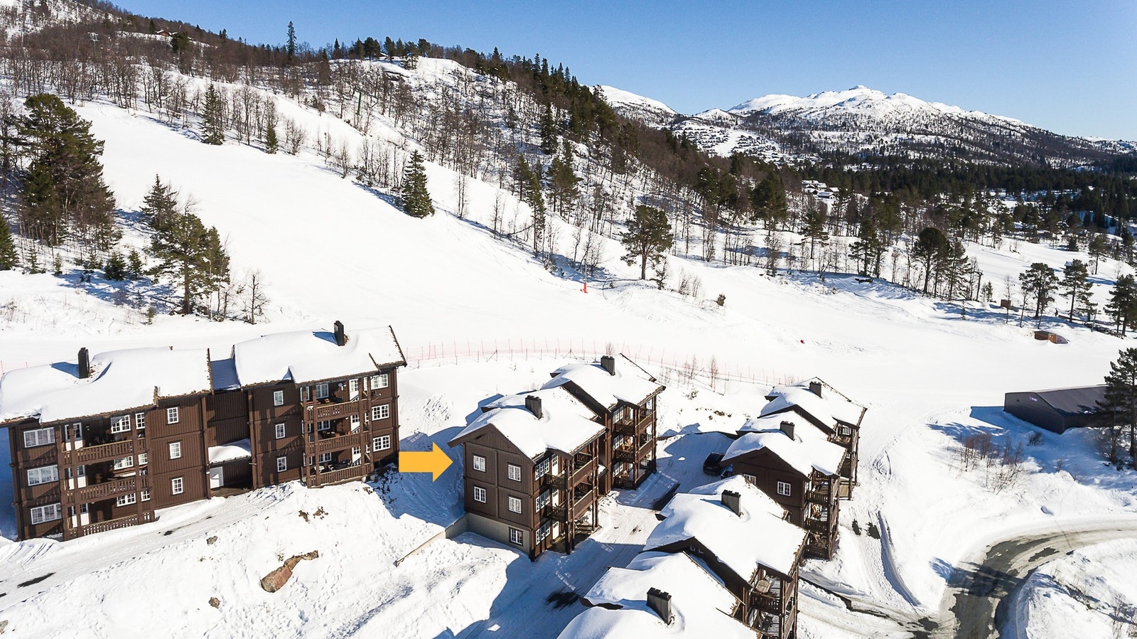 PrivatMegleren har gleden av å presentere Listaullii 29 - Flott leilighet rett med ski inn/ut til både alpin og langrennsløyper Galleribilde