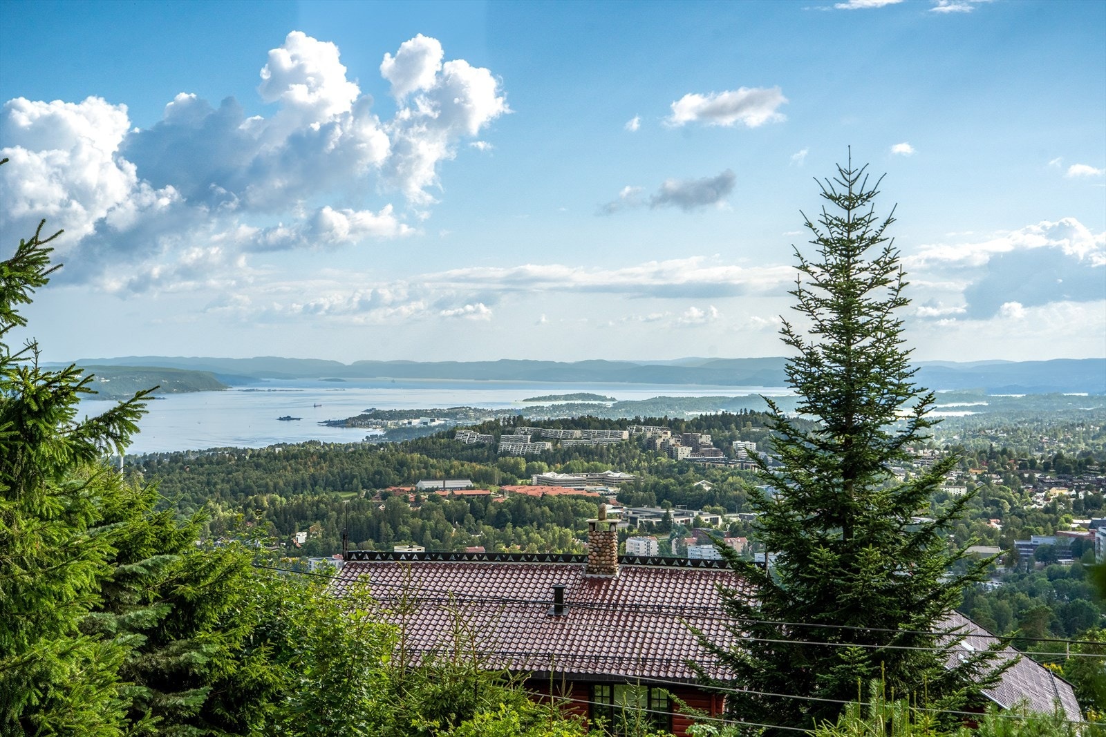 Utsikten fra terrassen er upåklagelig. Galleribilde