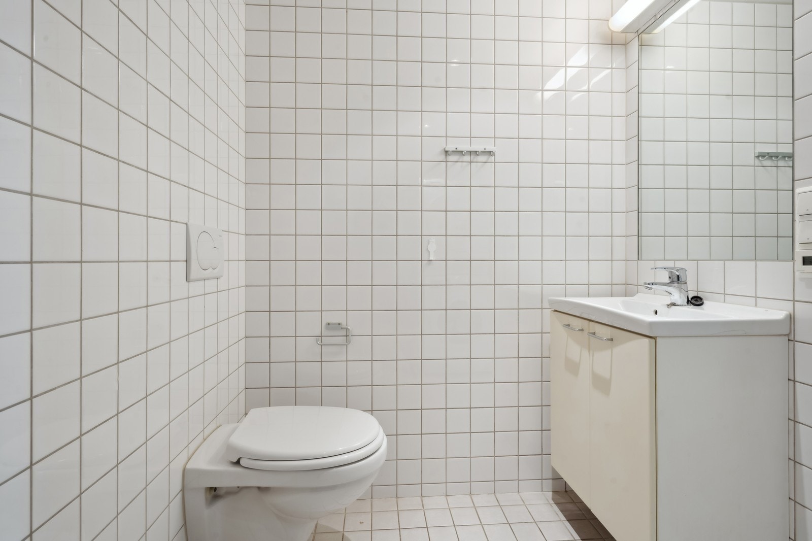 Varmekabler i gulv. Galleribilde