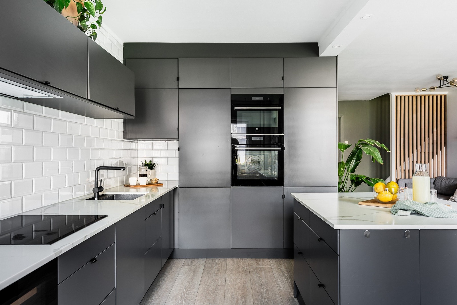 Kjøkkenet, som var nytt i 2018, har et stilfullt og moderne design. Galleribilde