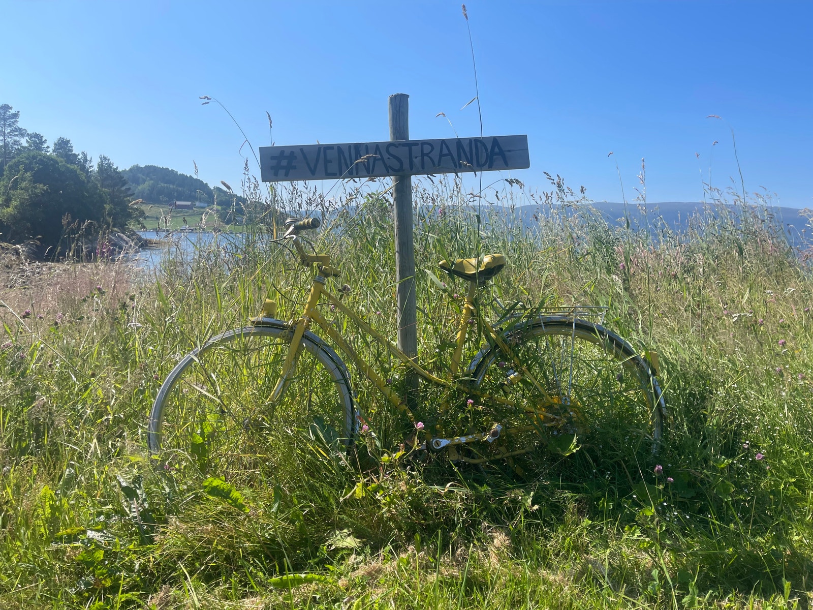 Kun et par minutters gange til Vennastranda Galleribilde