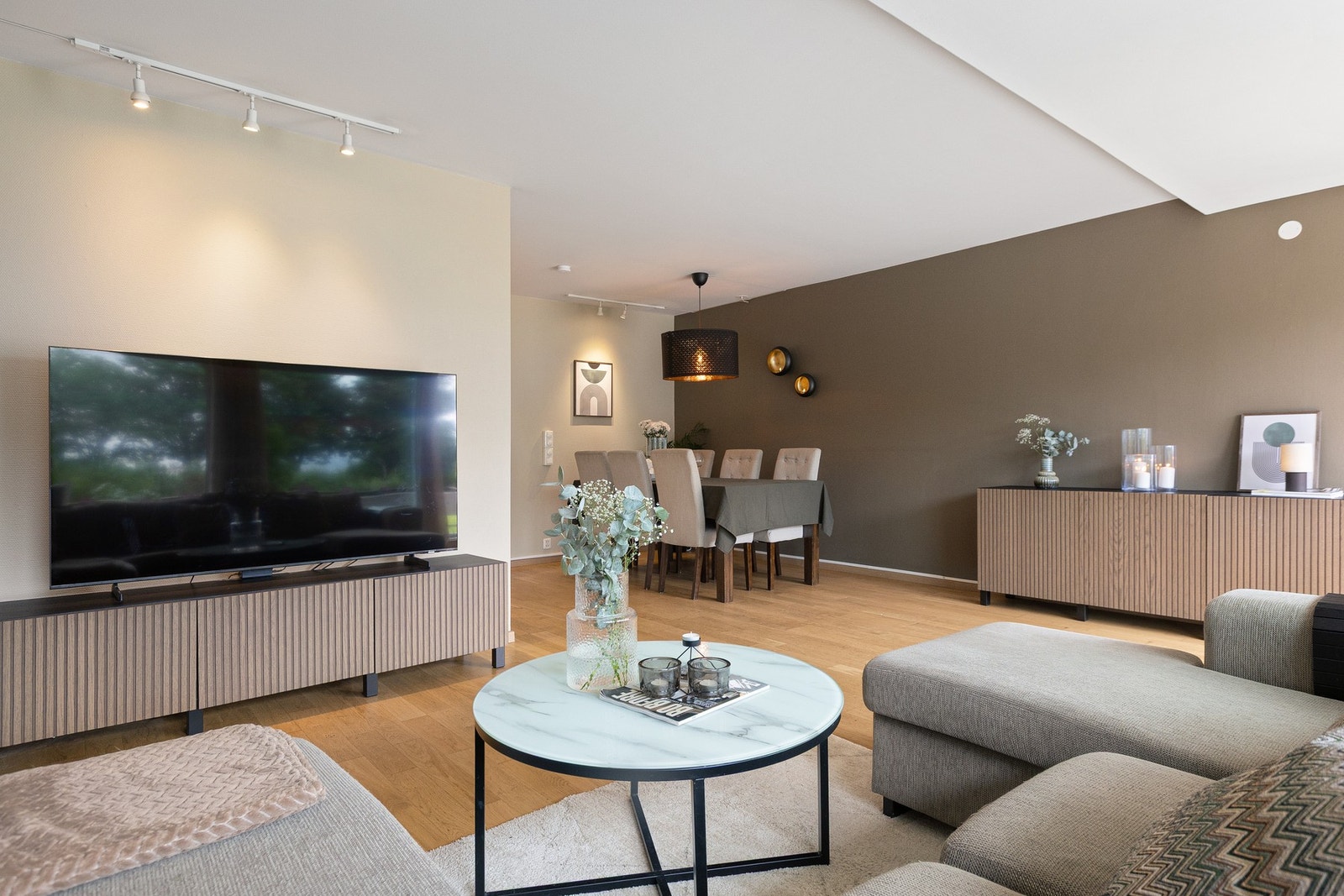 Stuens utforming gir deg flere møbleringsmuligheter. Galleribilde