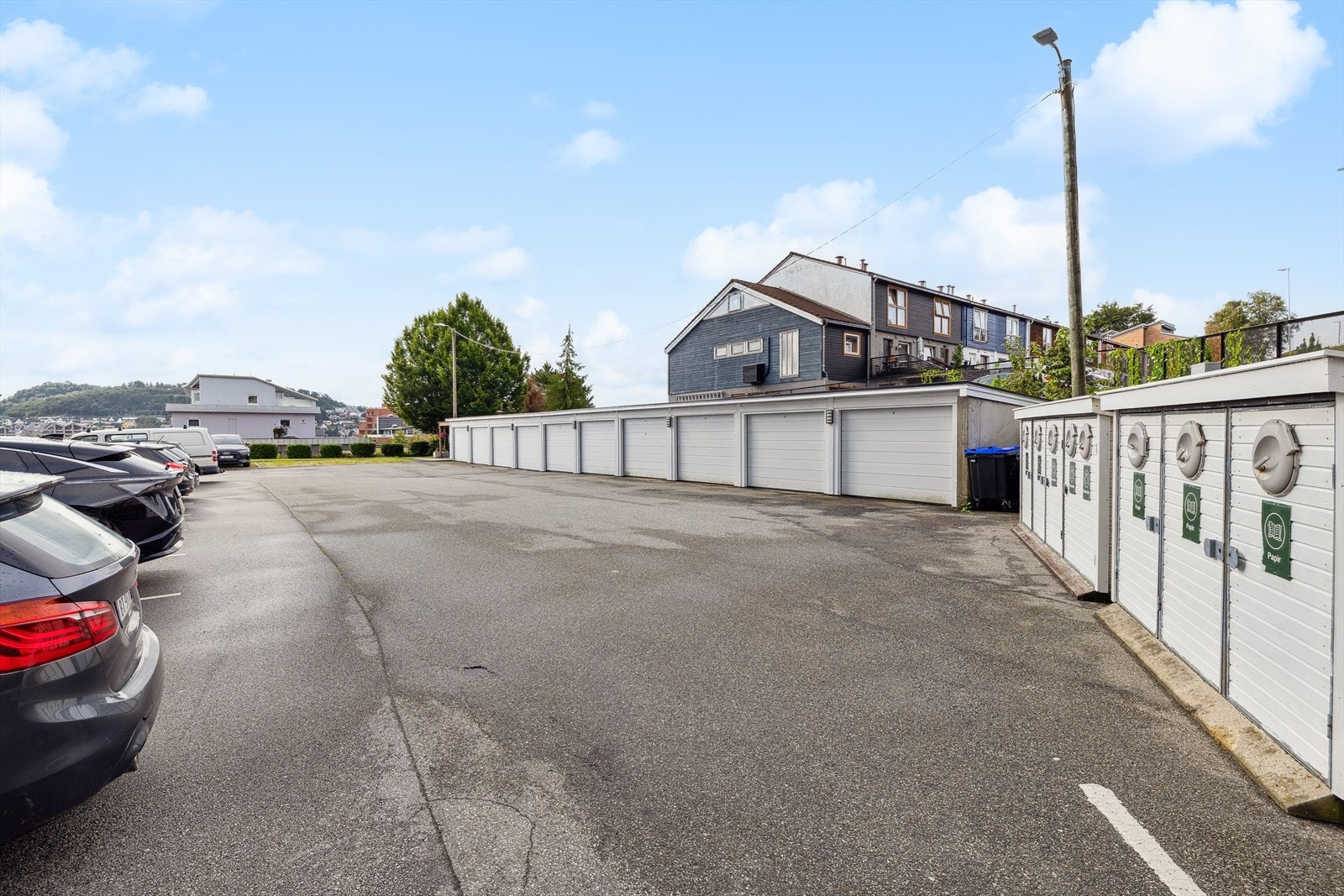 Mulighet for garasjeplass. Galleribilde