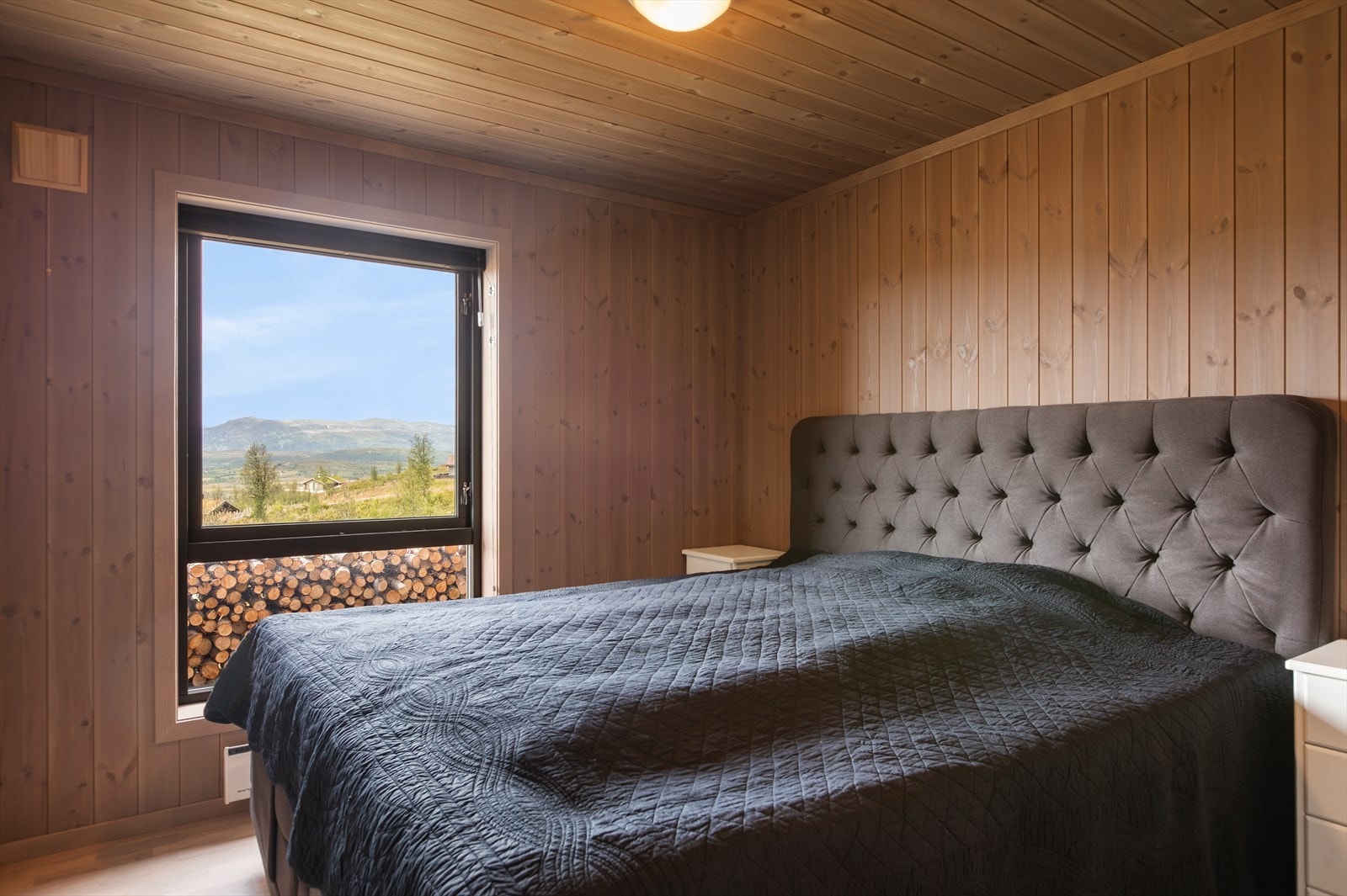 Soverom 2 med dobbeltseng. Galleribilde