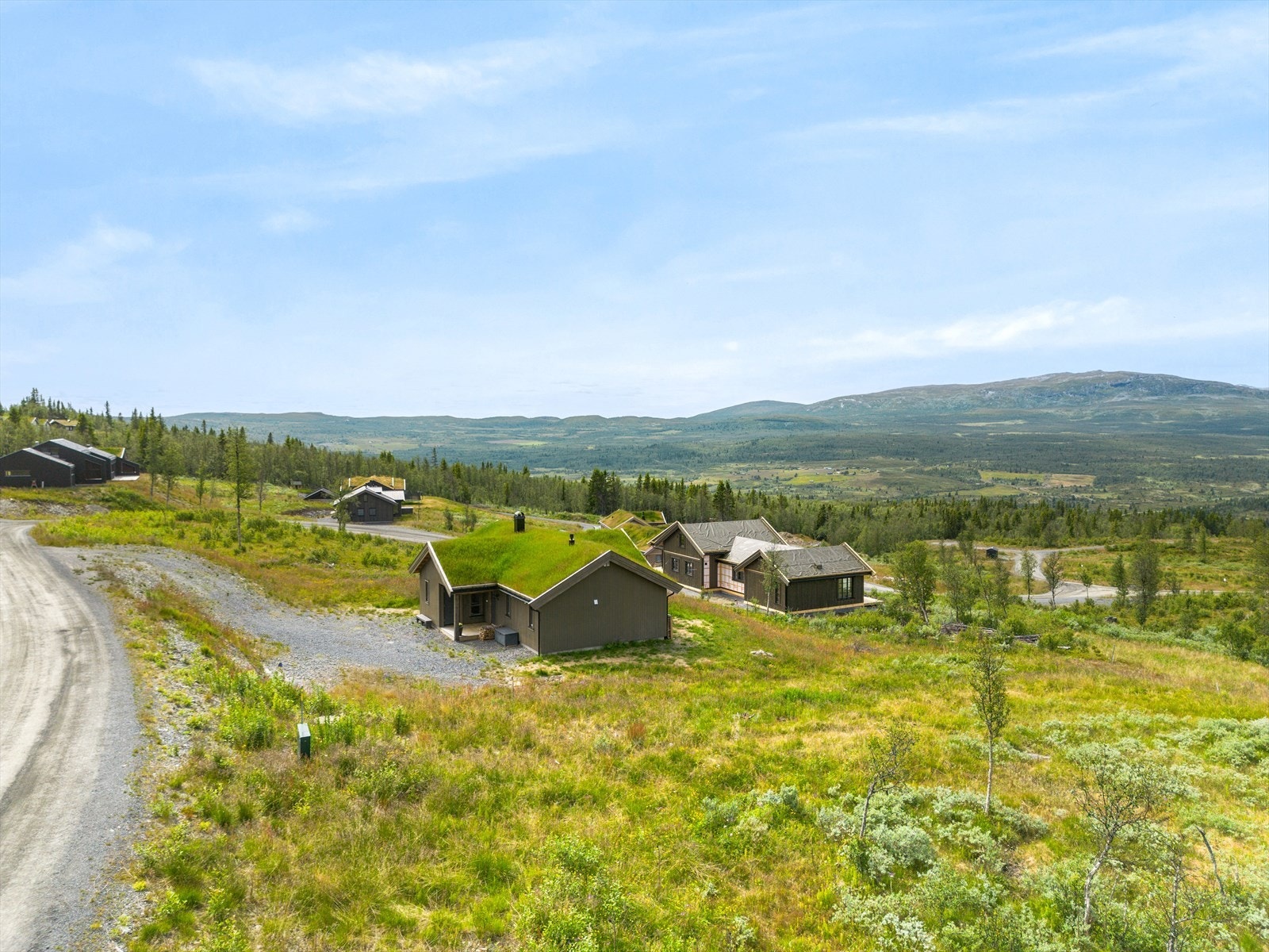 På "stølsvidda" som er fjellplatået mellom Valdres, Hallingdal og Hemsedal, er det flotte turmuligheter på stølsveger og stier. Galleribilde