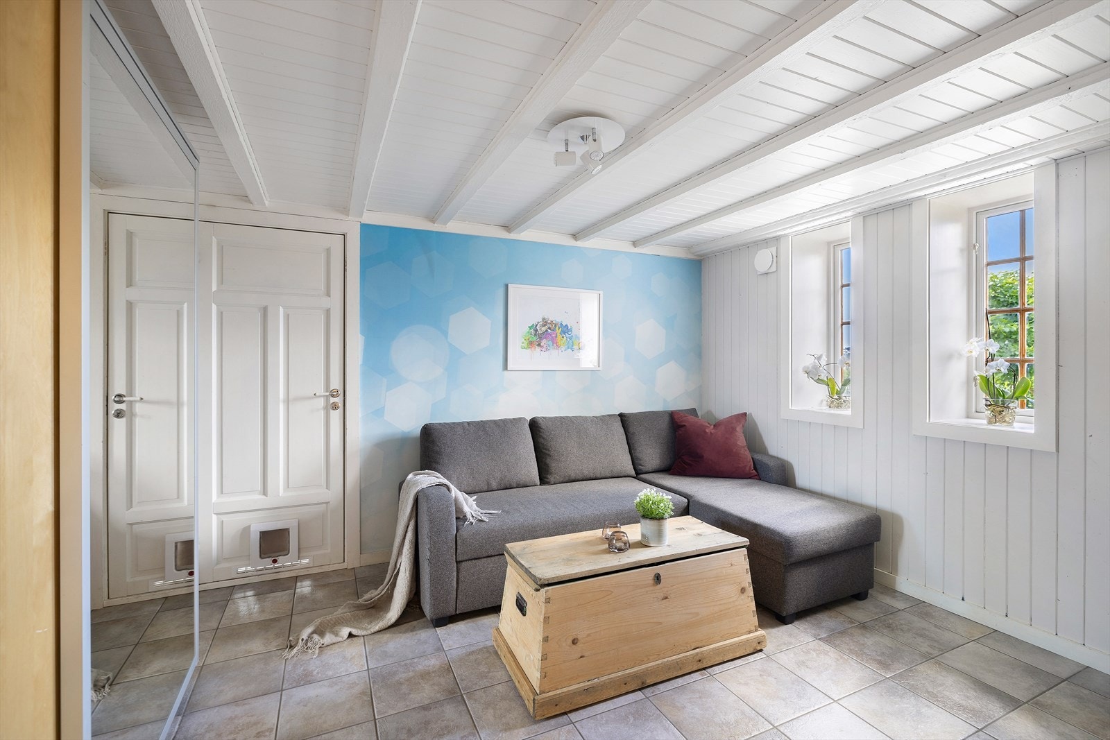 Stue i underetasje med gulvvarme Galleribilde