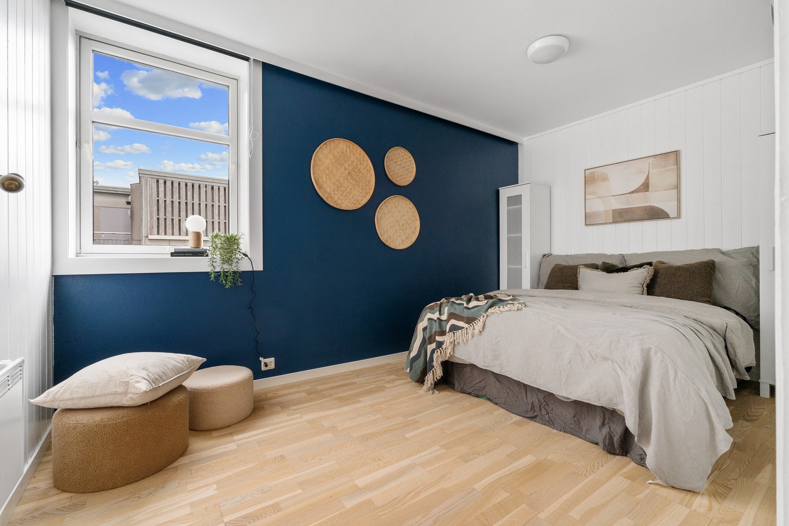 Romslig soverom på 11 kvm. Galleribilde