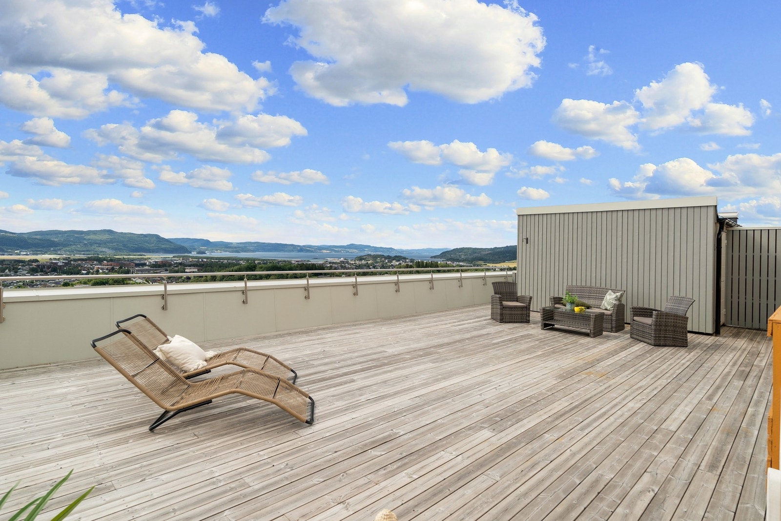 Her har man utsikt ut over hele Stjørdal. Galleribilde