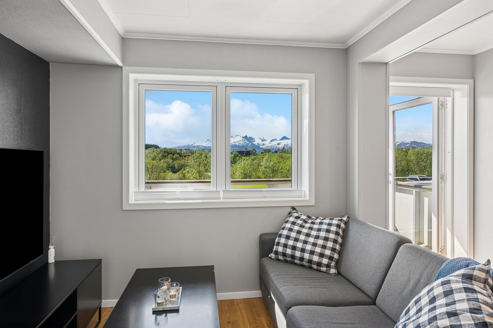 Leilighet med bra standard, bygget i 2011. Galleribilde