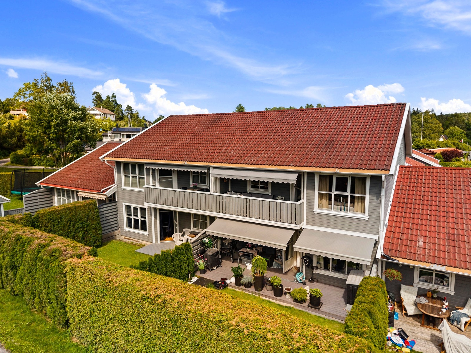 Lys og trivelig 3-roms leilighet i velholdt 6-mannsbolig. Galleribilde