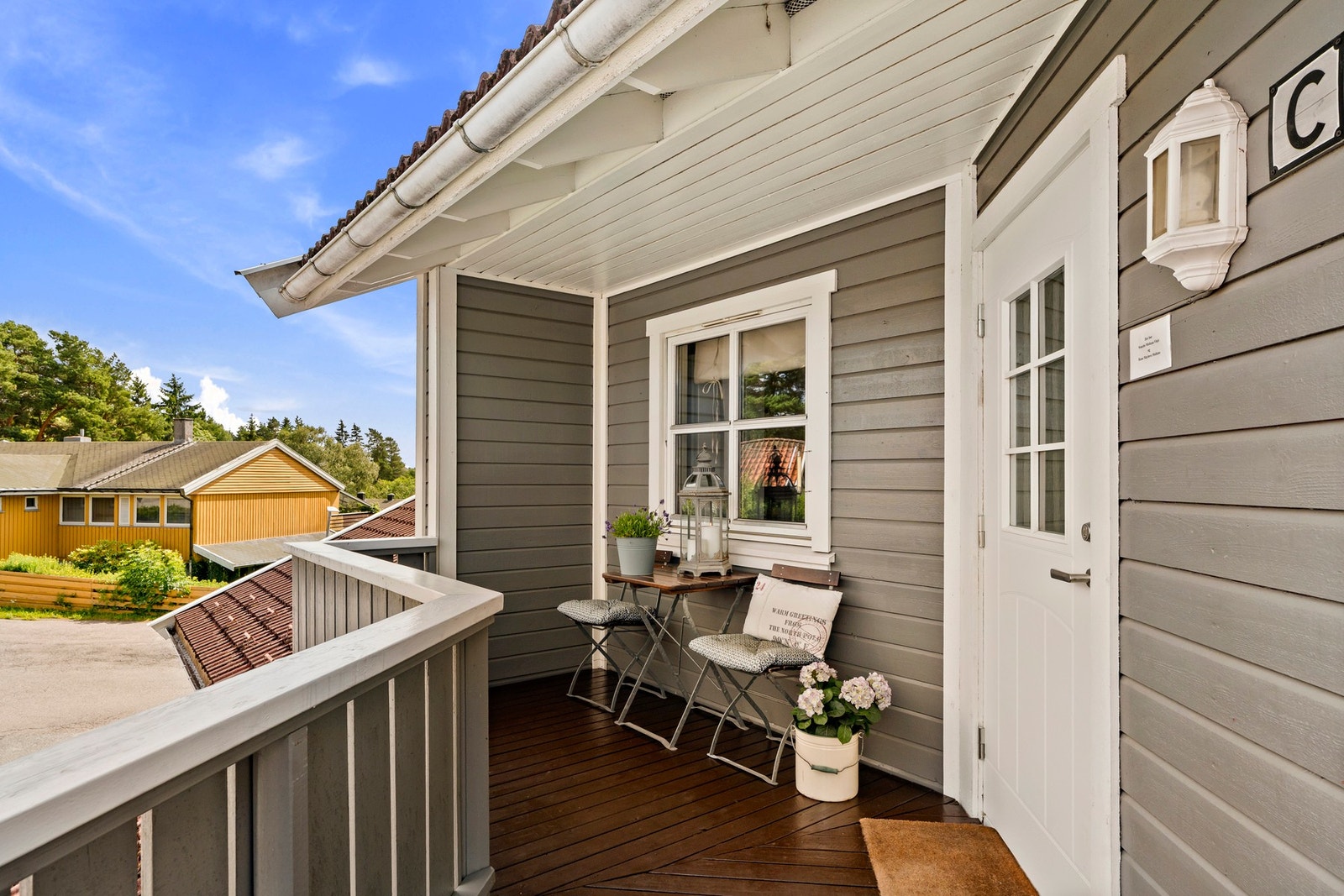 Verandaen er på 7 kvm med morgen- og formiddagssol. Galleribilde