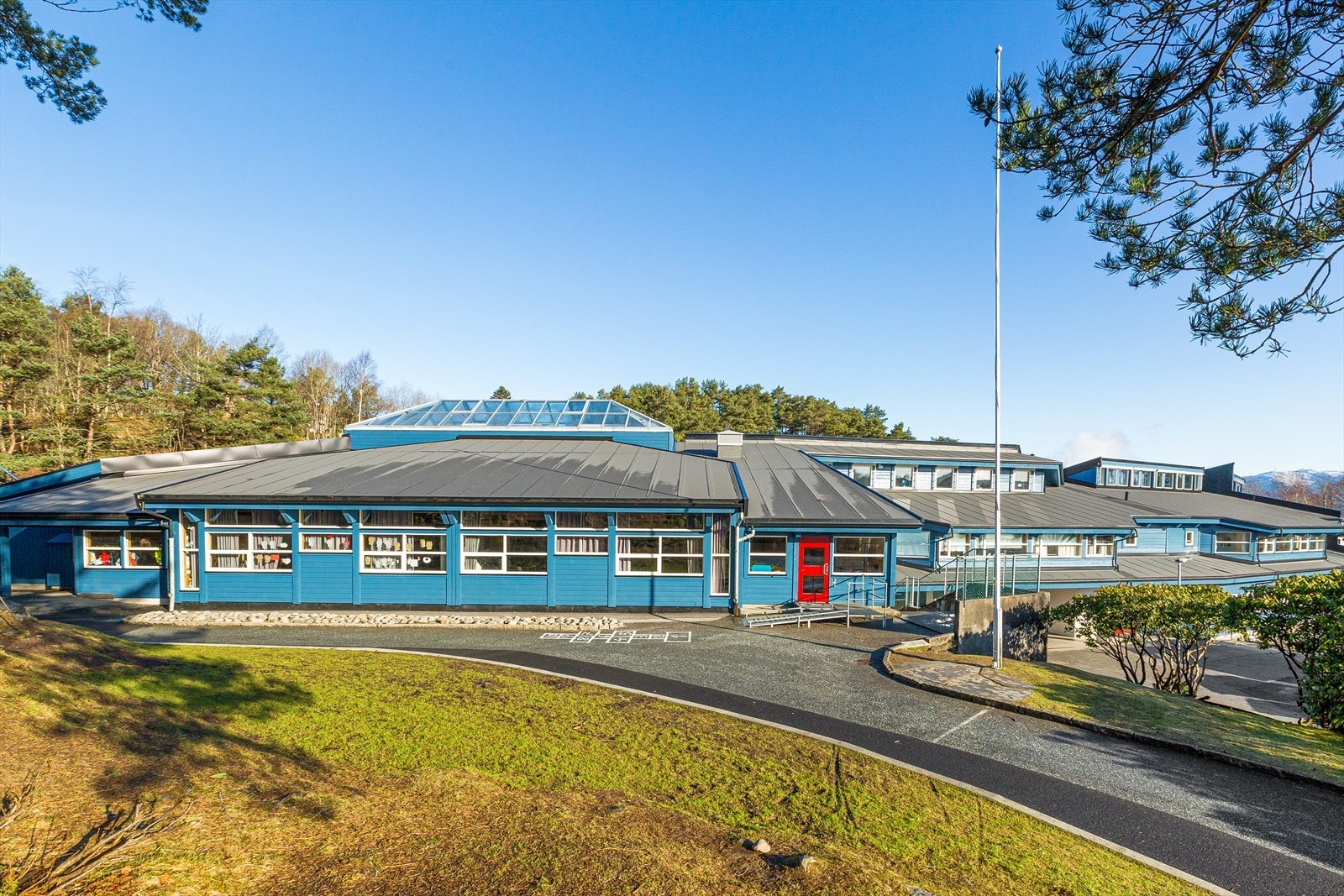 Aurdalslia skole. Galleribilde