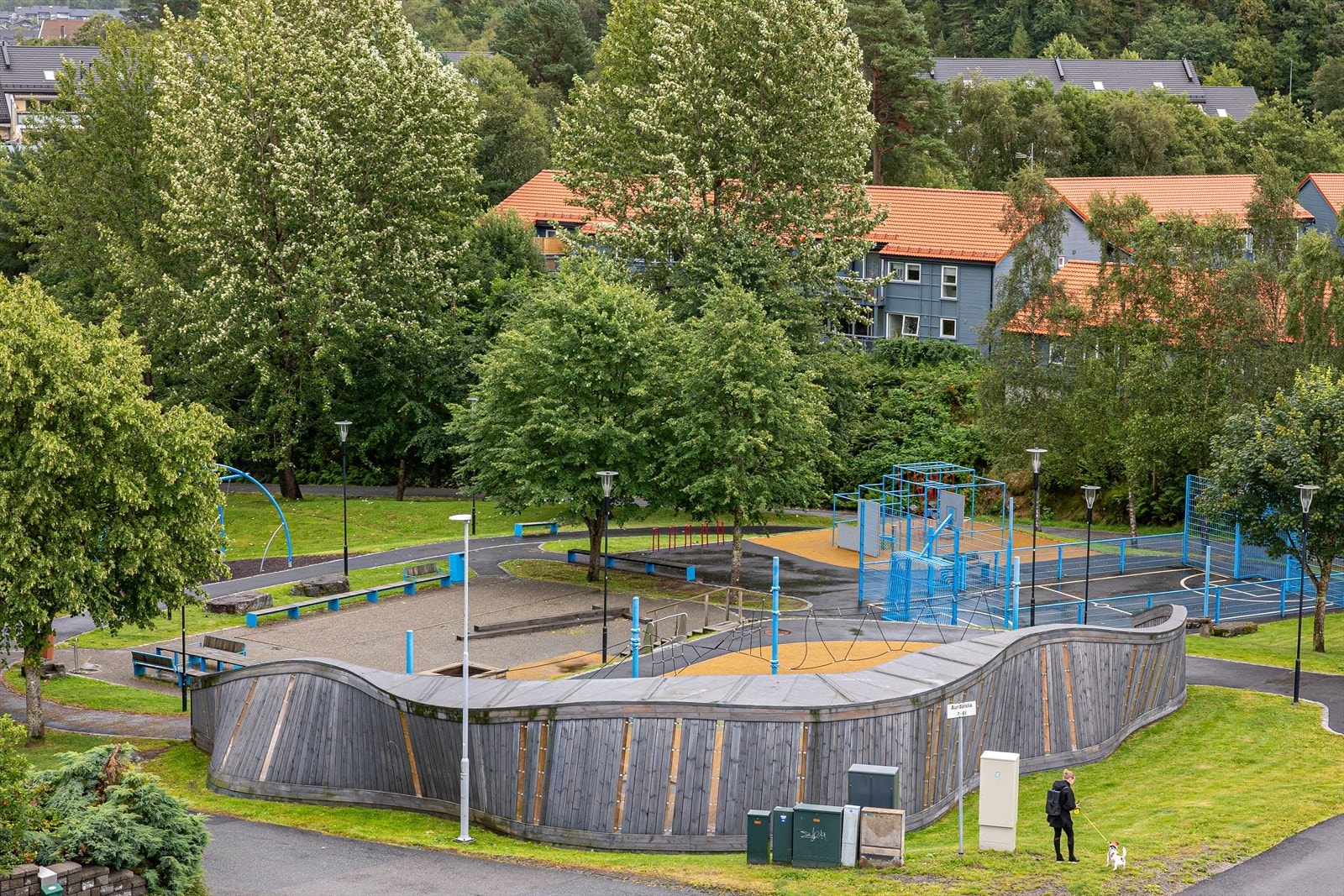 Lekeplass i området. Galleribilde