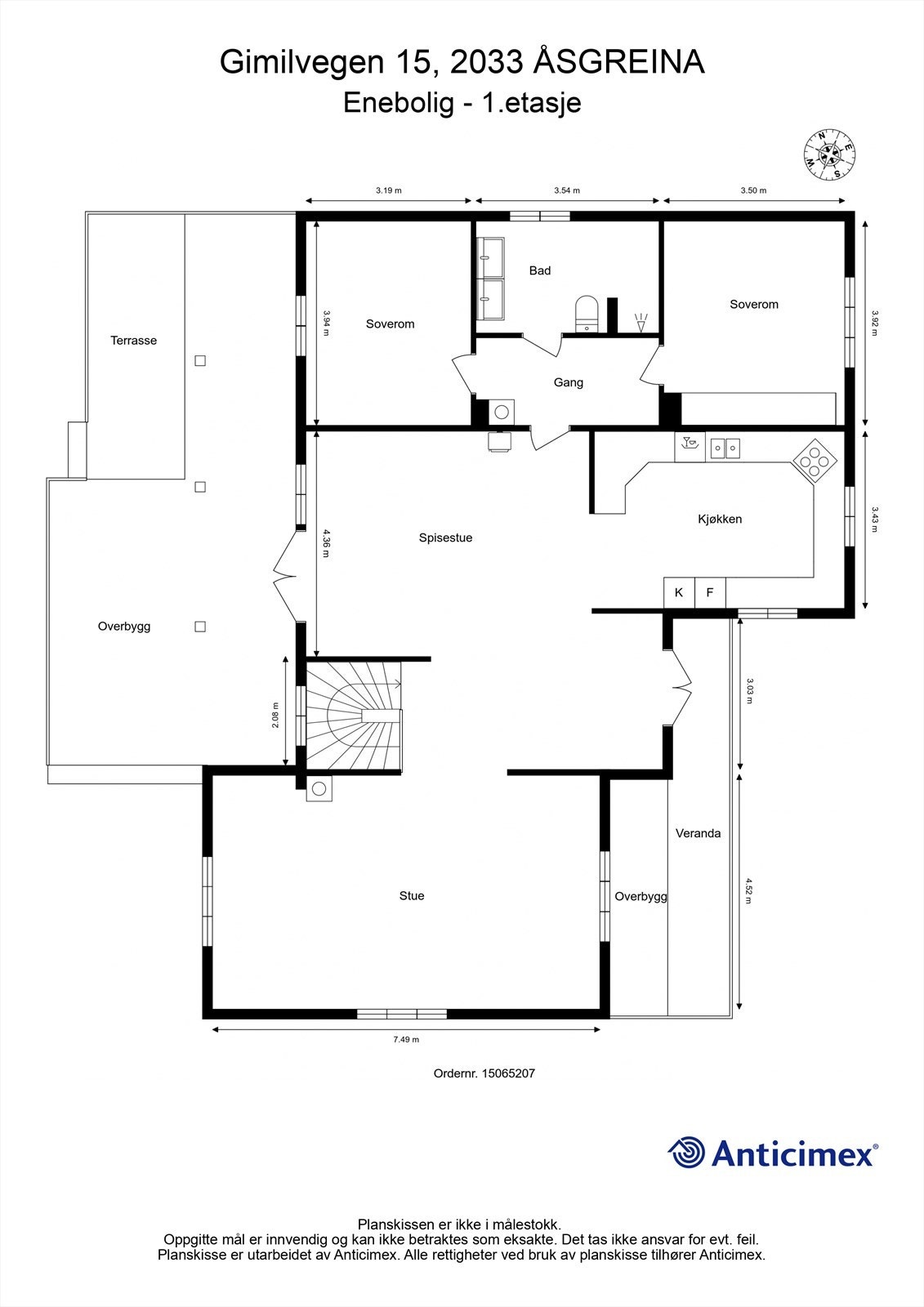 Plantegning 1. etasje med innvendige mål og himmelretning. Galleribilde