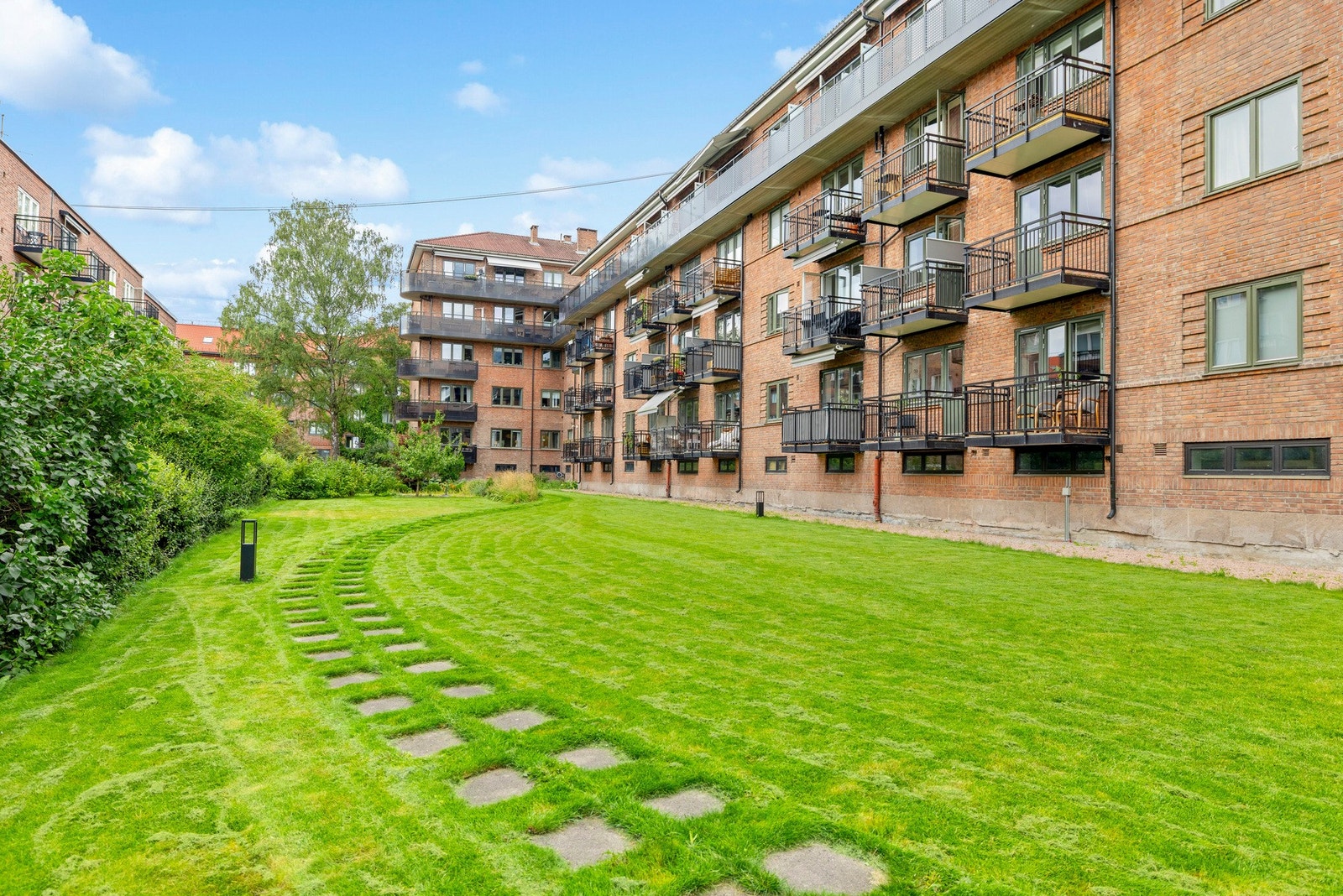 Borettslaget er kjent for sine vakre bakgårder. Galleribilde