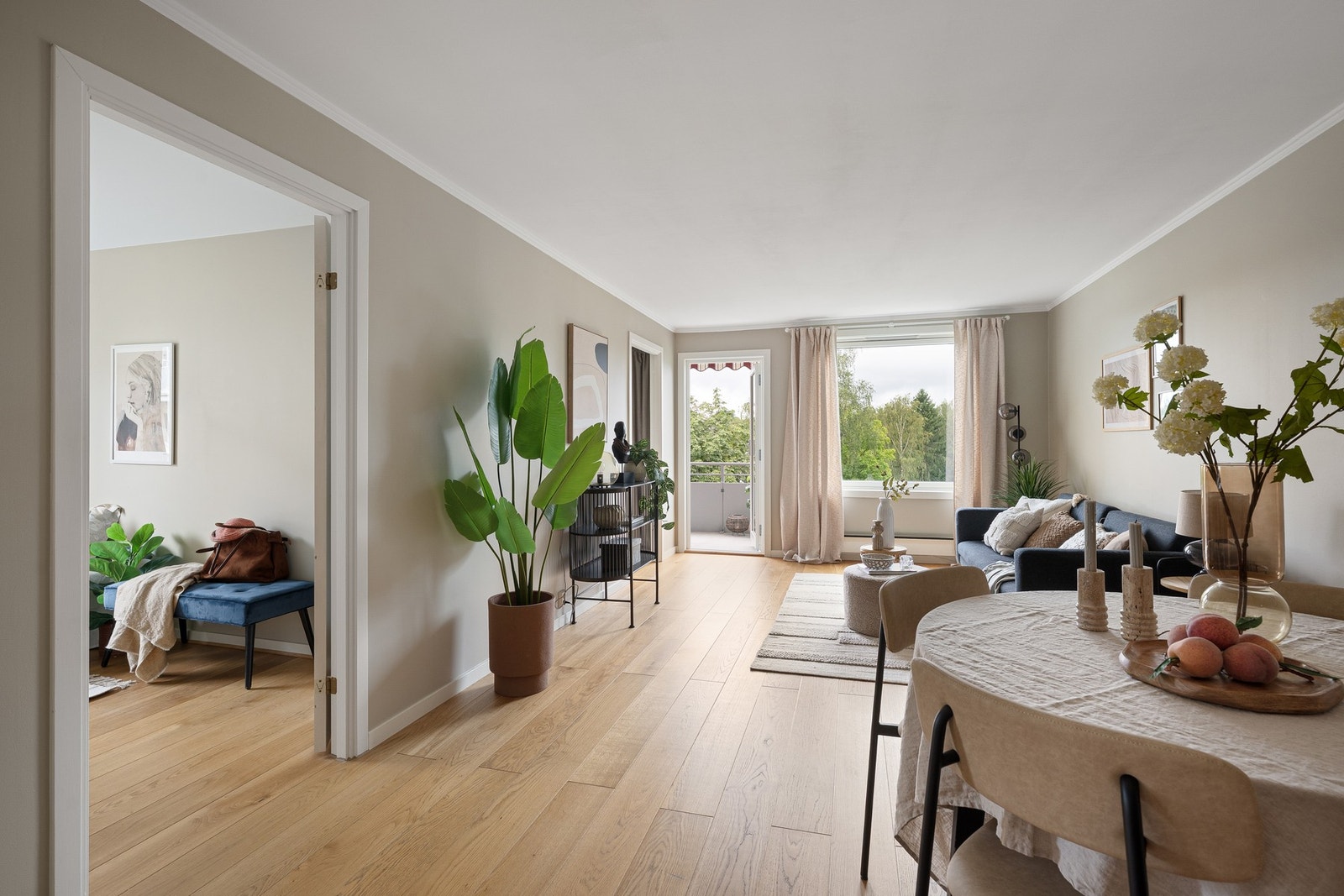 Alle vinduer og balkongdør ble byttet i 2019 i regi av sameiet. Galleribilde