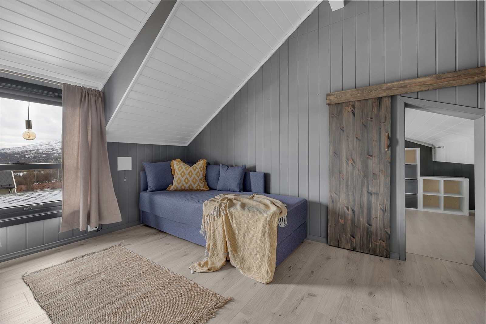 Soverom 2 loft Galleribilde