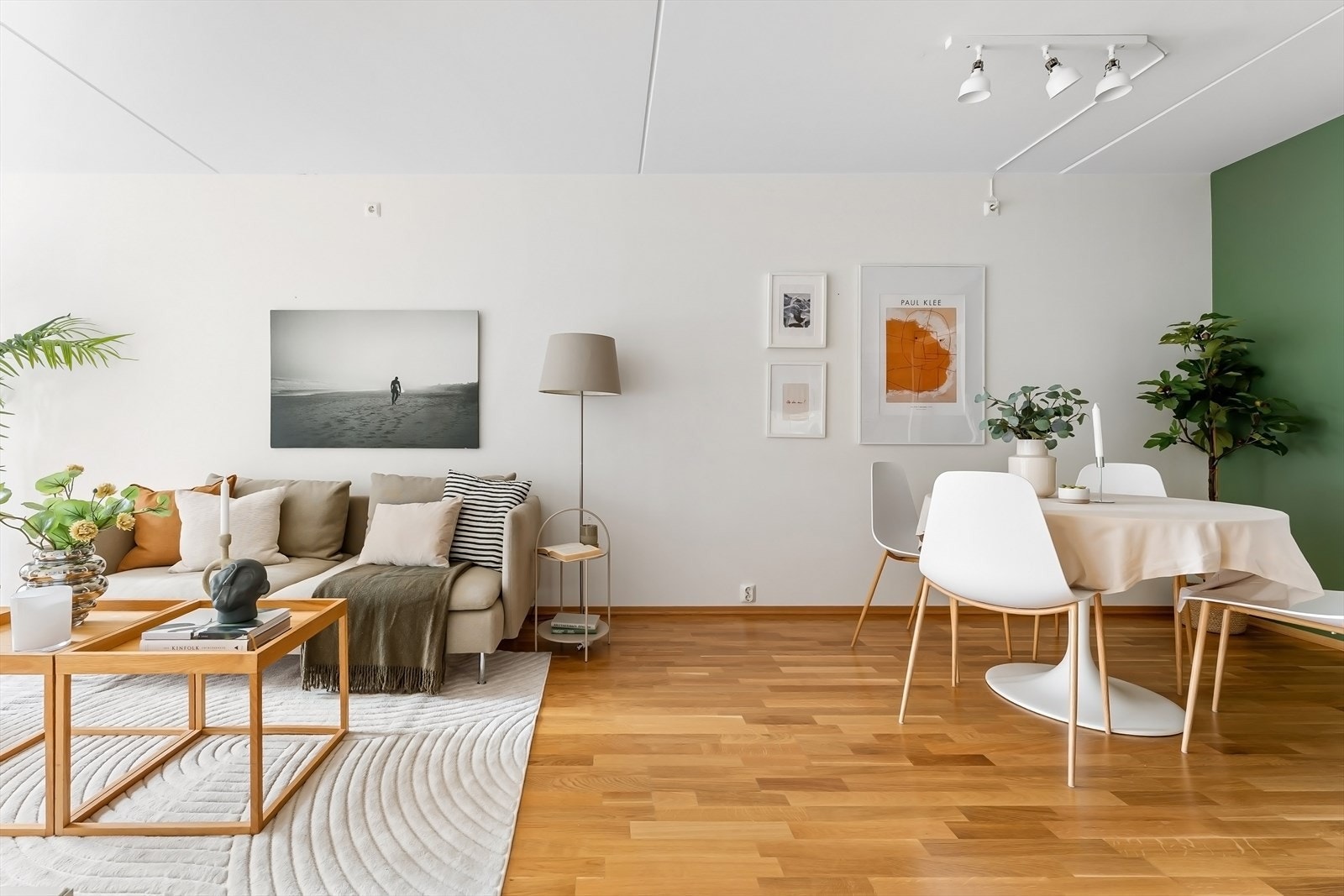 Varmtvann, fyring og fiber er inkludert i felleskostnadene. Galleribilde