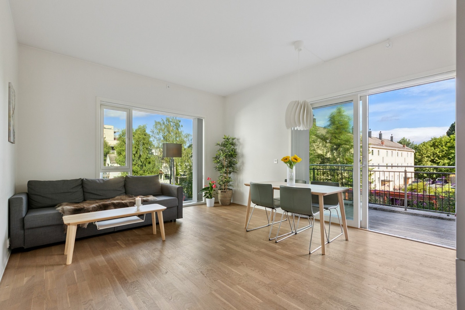 EIE eiendomsmegling ved Amrinder Singh har gleden av å presentere Øystein Møylas veg 18C - en moderne og lekker 2-roms selveierleilighet fra 2017 i 1. etasje. Galleribilde