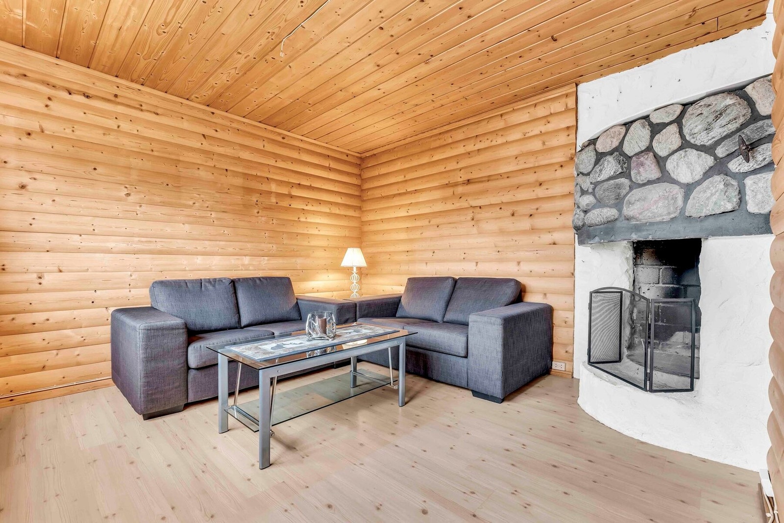 Åpen peis i kjellerstuen Galleribilde