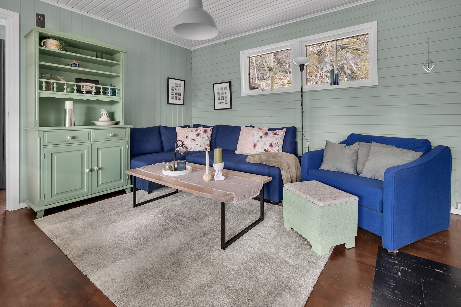 God plass til sittegruppe Galleribilde