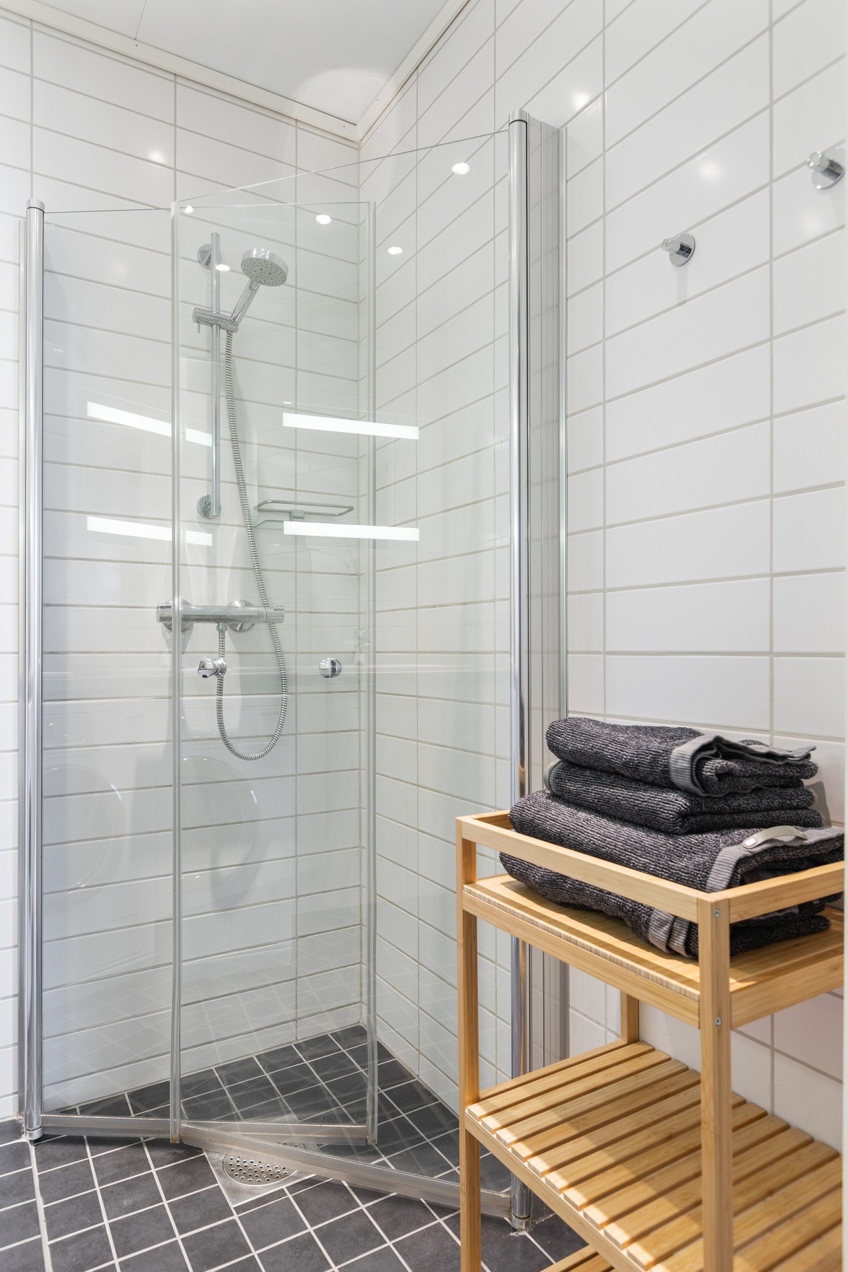Badet måler 3 kvm. Galleribilde