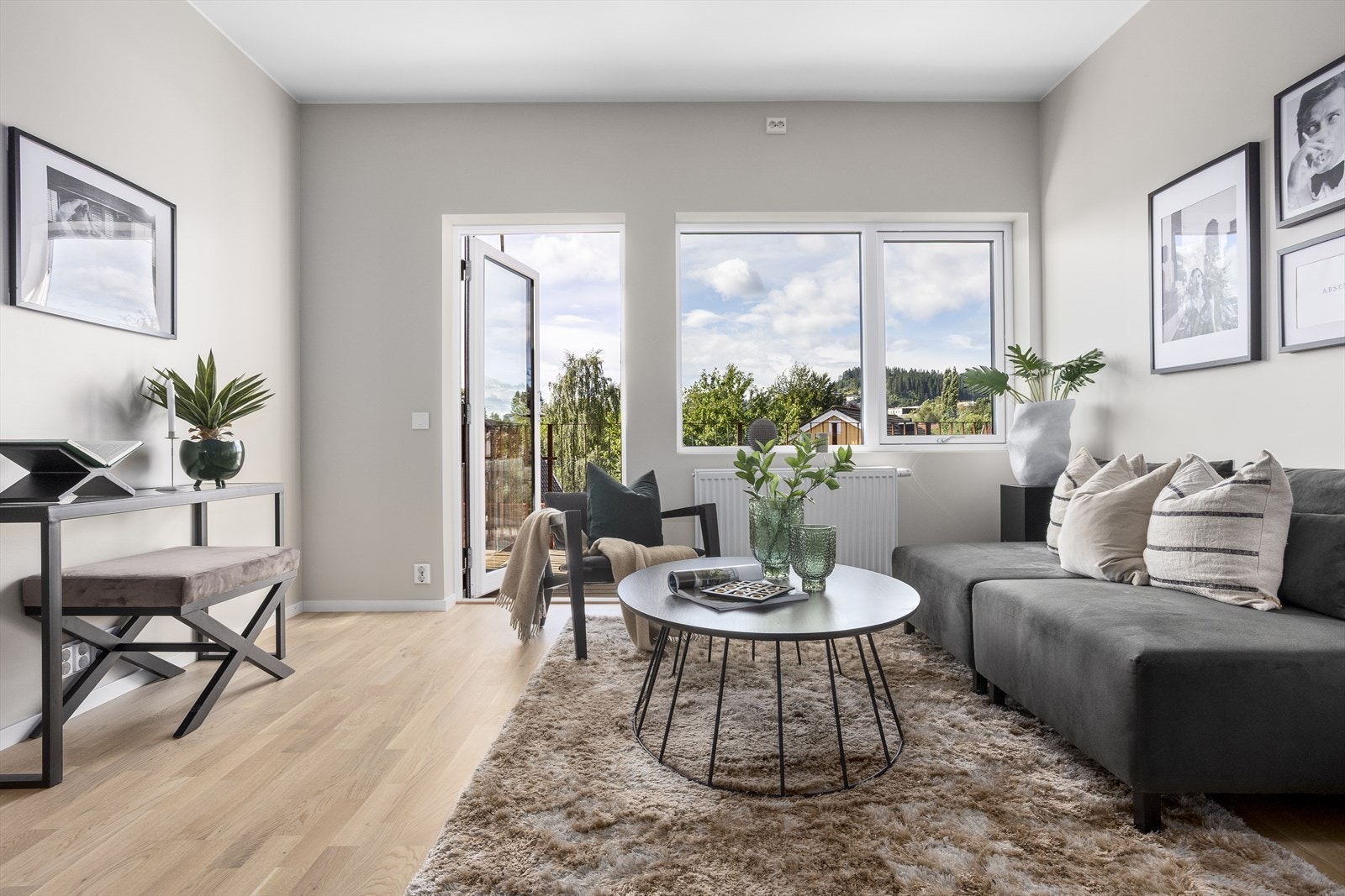 Mulighet for å kjøpe parkeringsplass i oppvarmet garasjeanlegg til kr. 350.000,-. Galleribilde