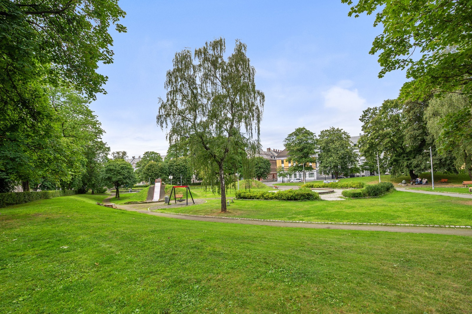 Den flotte Lademoen park (La'moparken) er like i nærheten, samt den helt nye Strandveiparken. Begge stedene verd å oppleve. Galleribilde