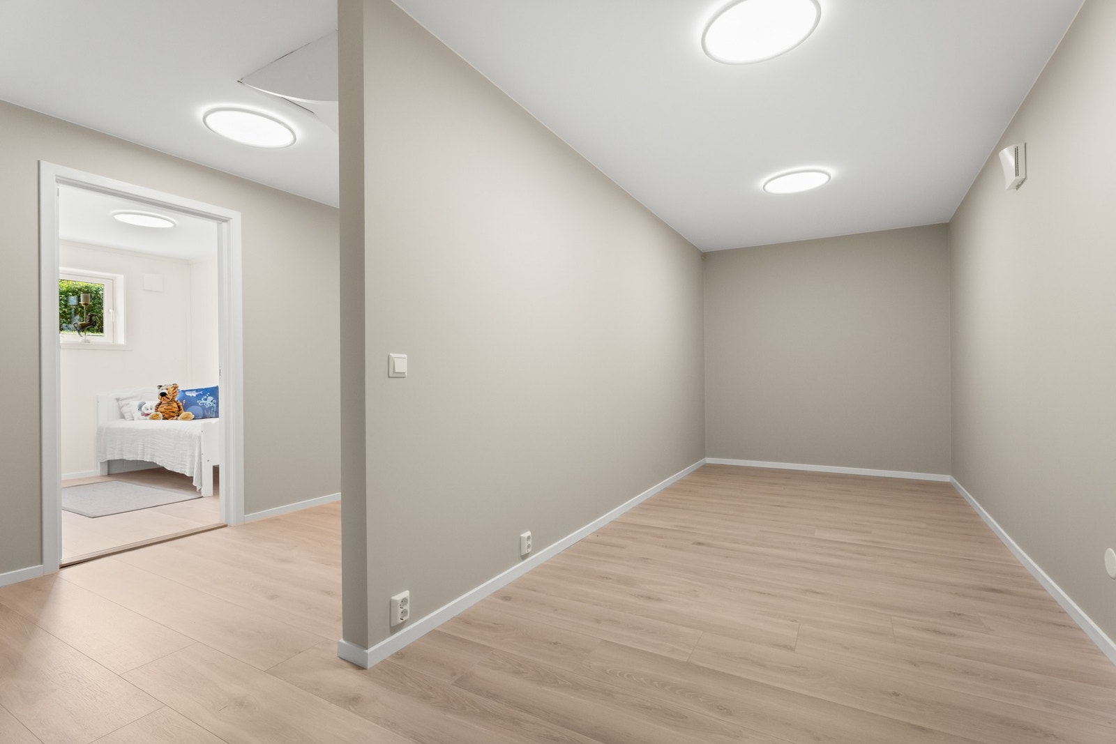 Fleksibelt rom i kjeller - Her er det tilpasset for å sett inn kjøkken. Galleribilde