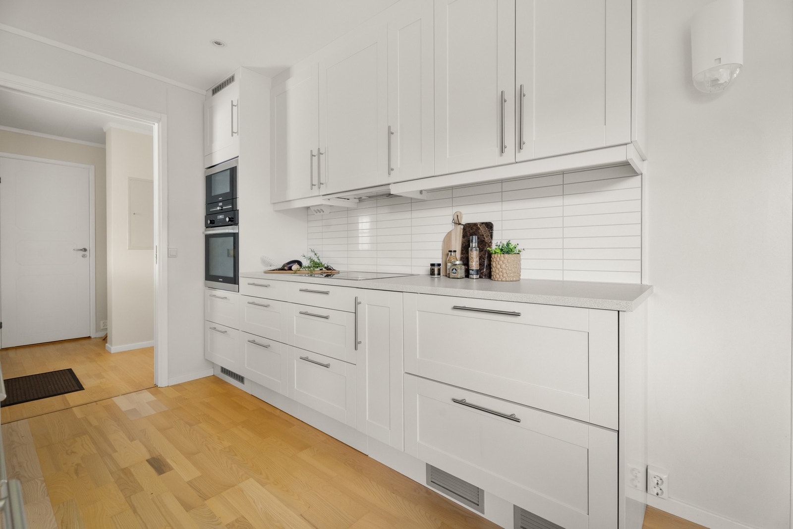 Enkel tilgang fra entre og stue. Galleribilde